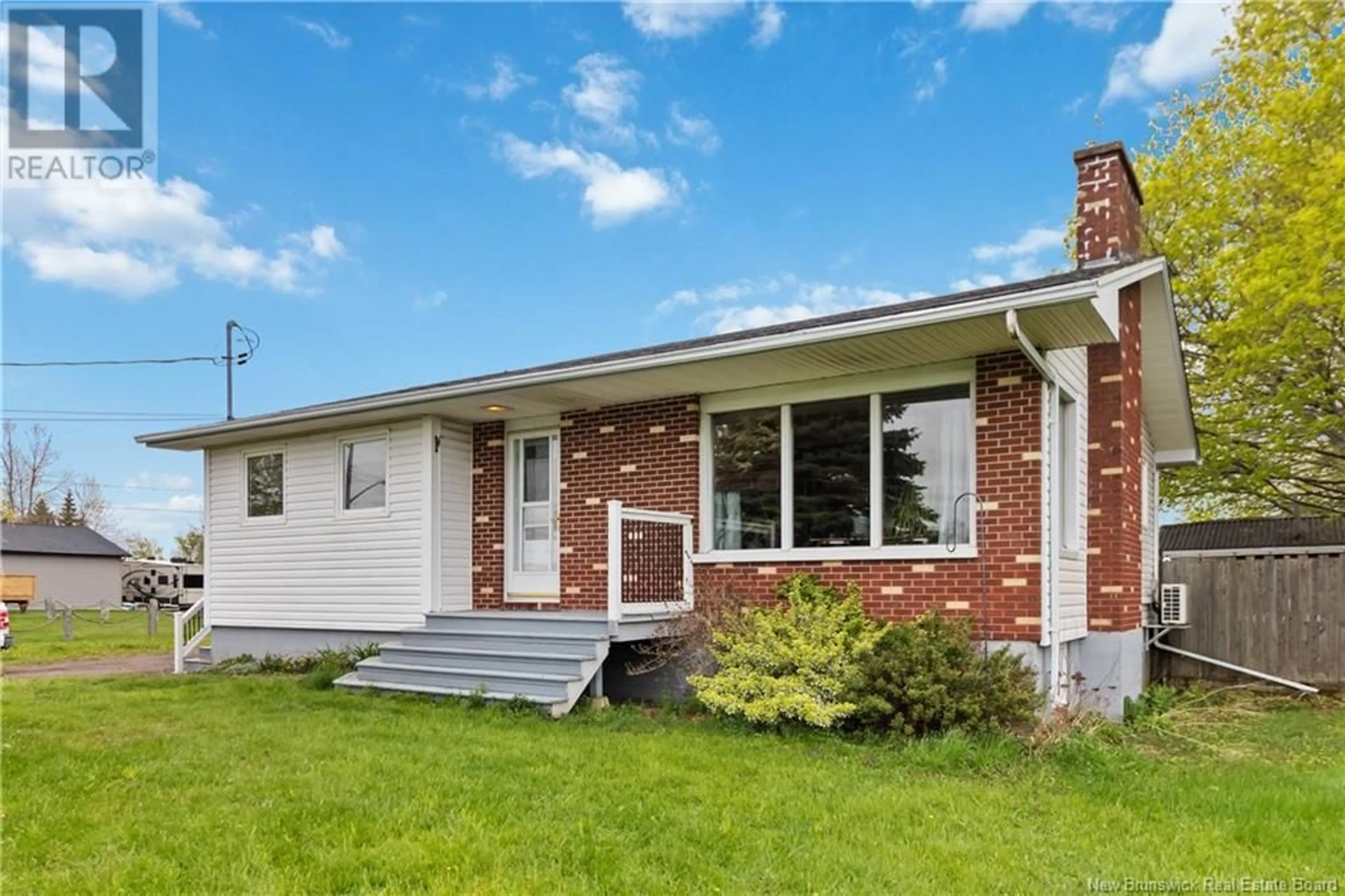 Home with brick exterior material, street for 17 OHIO, Shediac New Brunswick E4P2J8