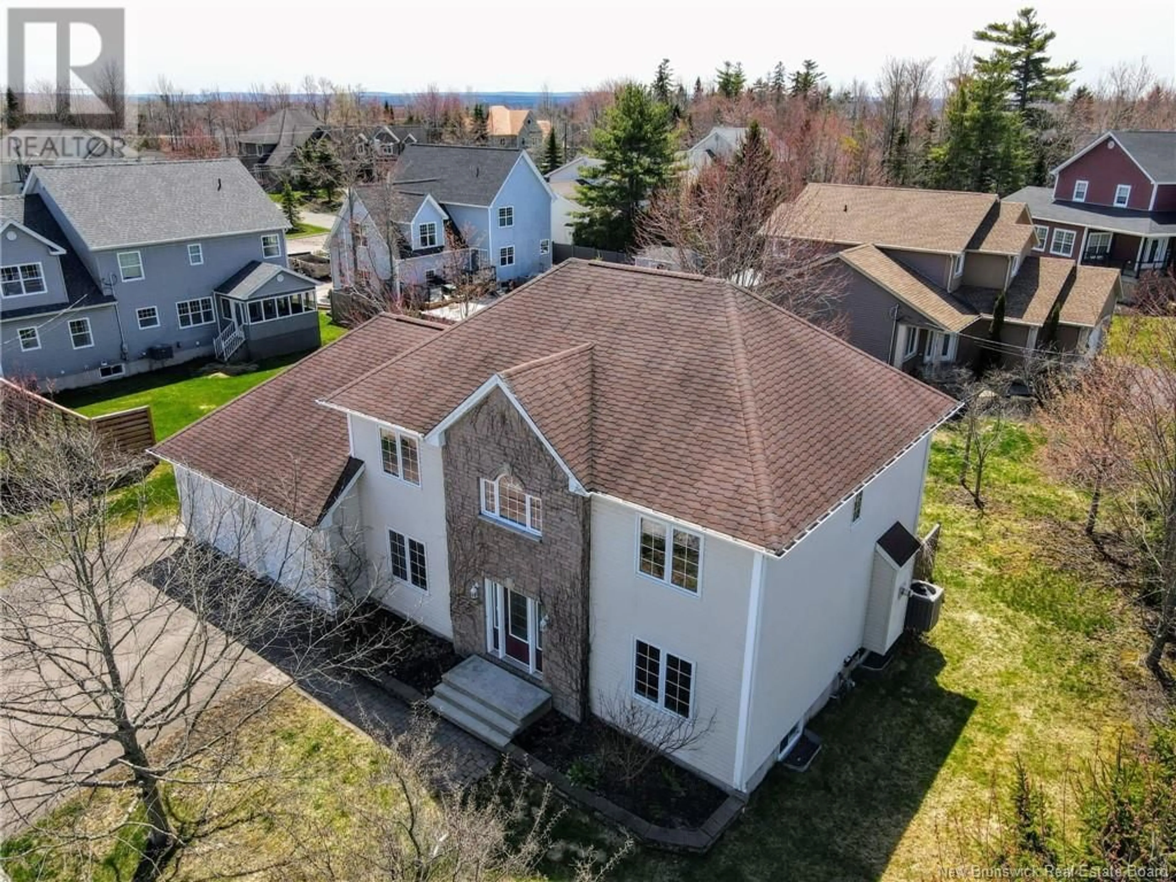 A pic from outside/outdoor area/front of a property/back of a property/a pic from drone, unknown for 14 GLASTONBURY DRIVE, Moncton New Brunswick E1A8T1