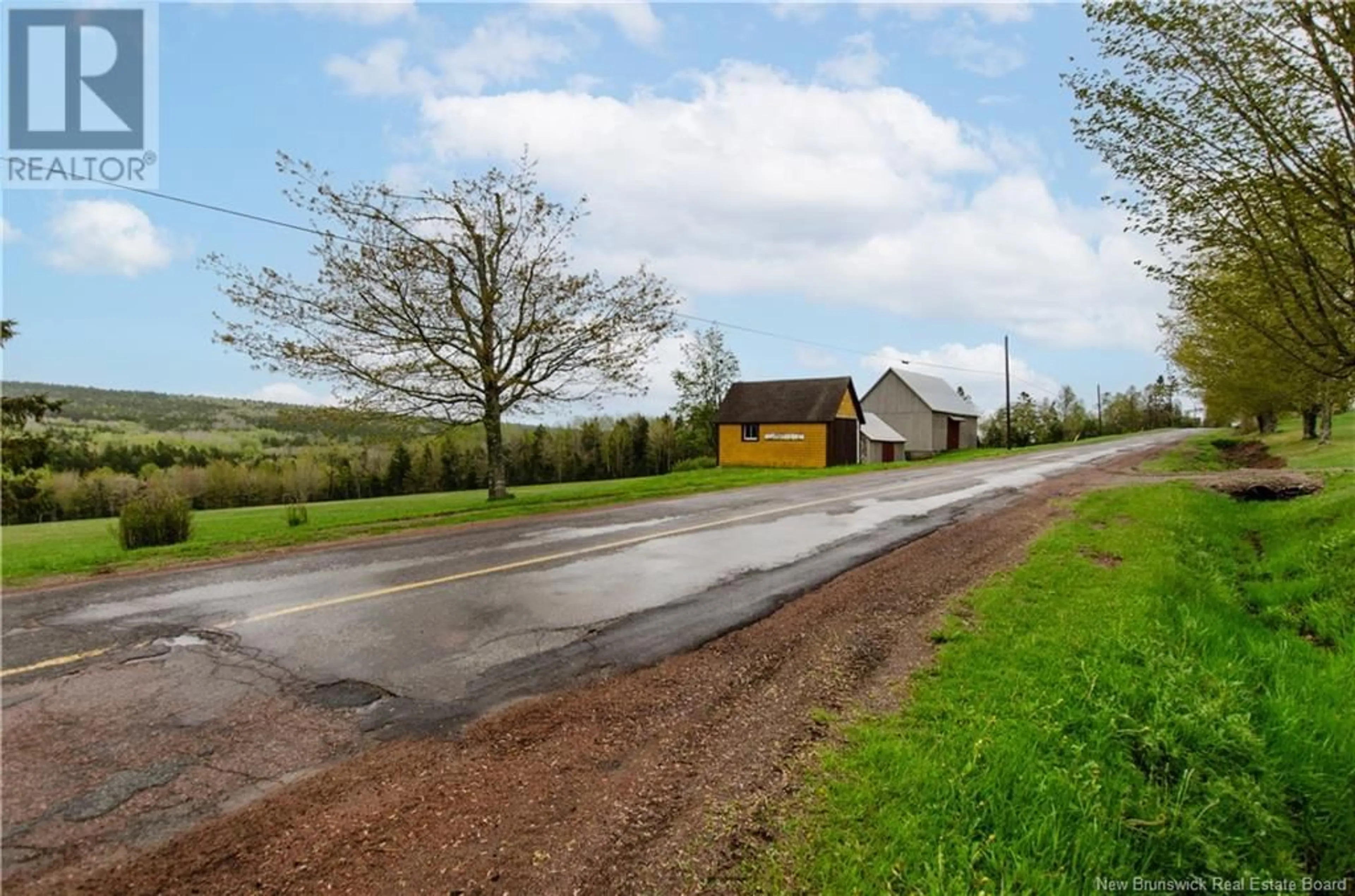 A pic from outside/outdoor area/front of a property/back of a property/a pic from drone, street for 1090 ALBERT MINES ROAD, Albert Mines New Brunswick E4H1Y4