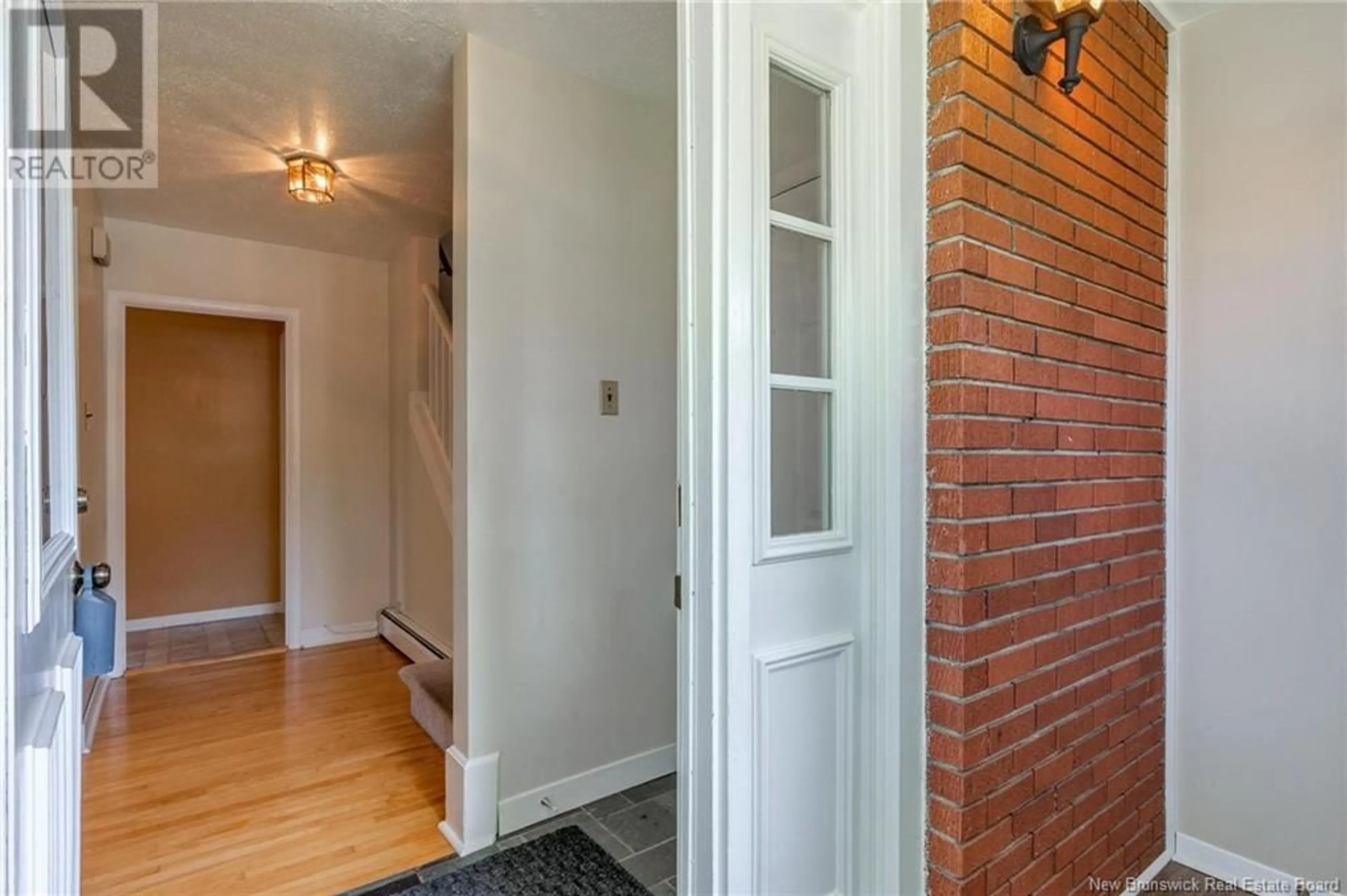 Indoor entryway for 53 MORLEY CRESCENT, Saint John New Brunswick E2J2X5