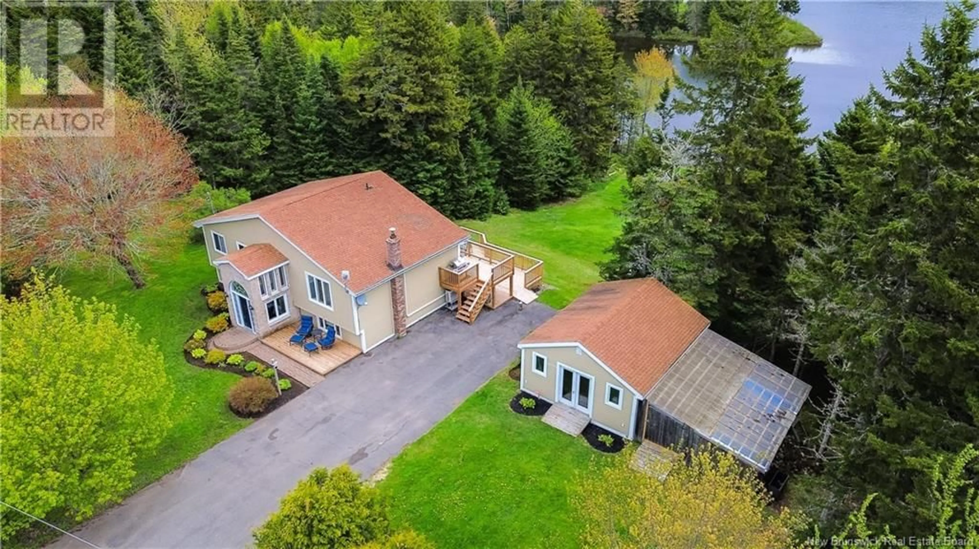A pic from outside/outdoor area/front of a property/back of a property/a pic from drone, unknown for 39 ERIN DRIVE, Baxters Corner New Brunswick E2S2L9