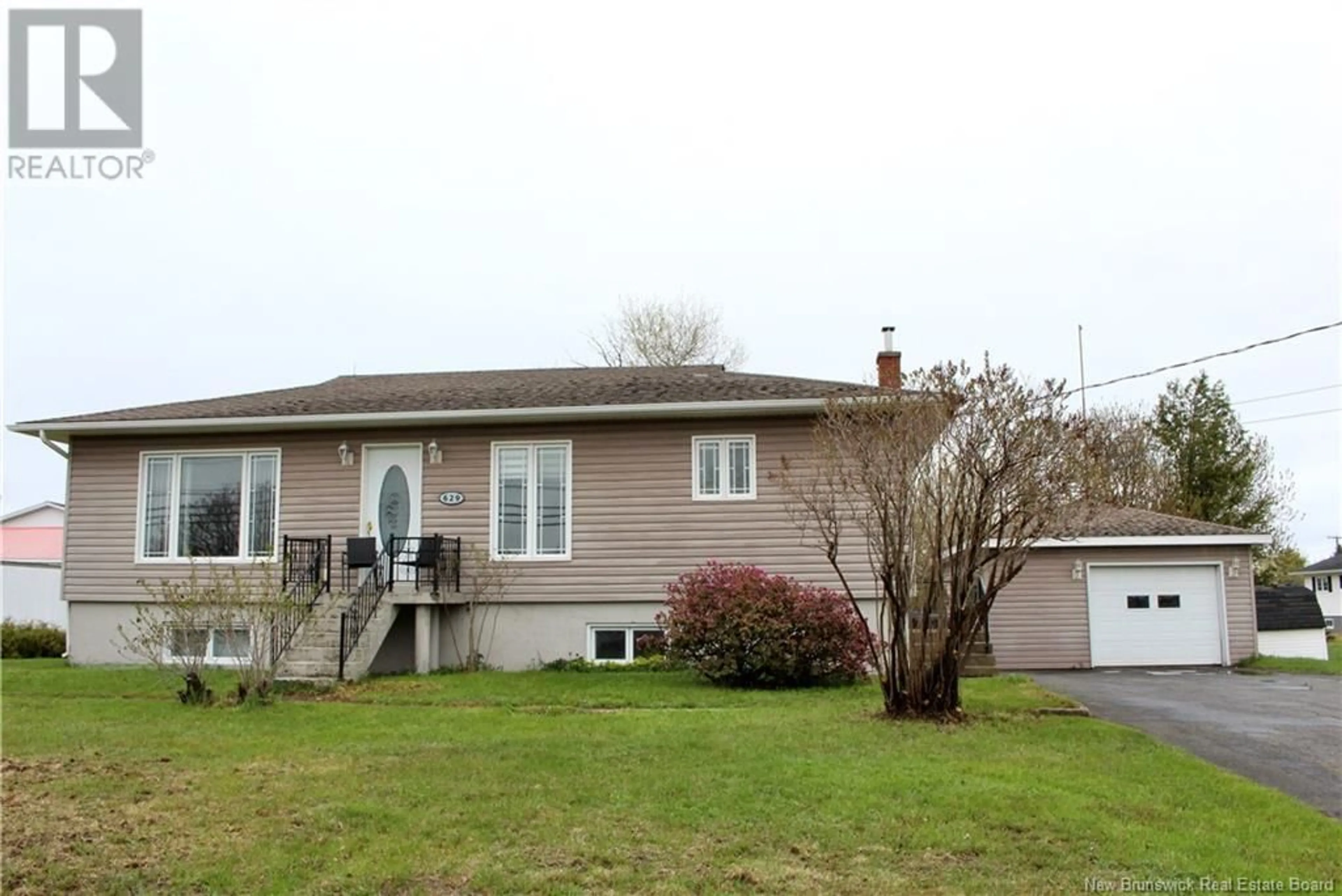 Unknown for 629 PRINCIPALE STREET, Beresford New Brunswick E8K1X6