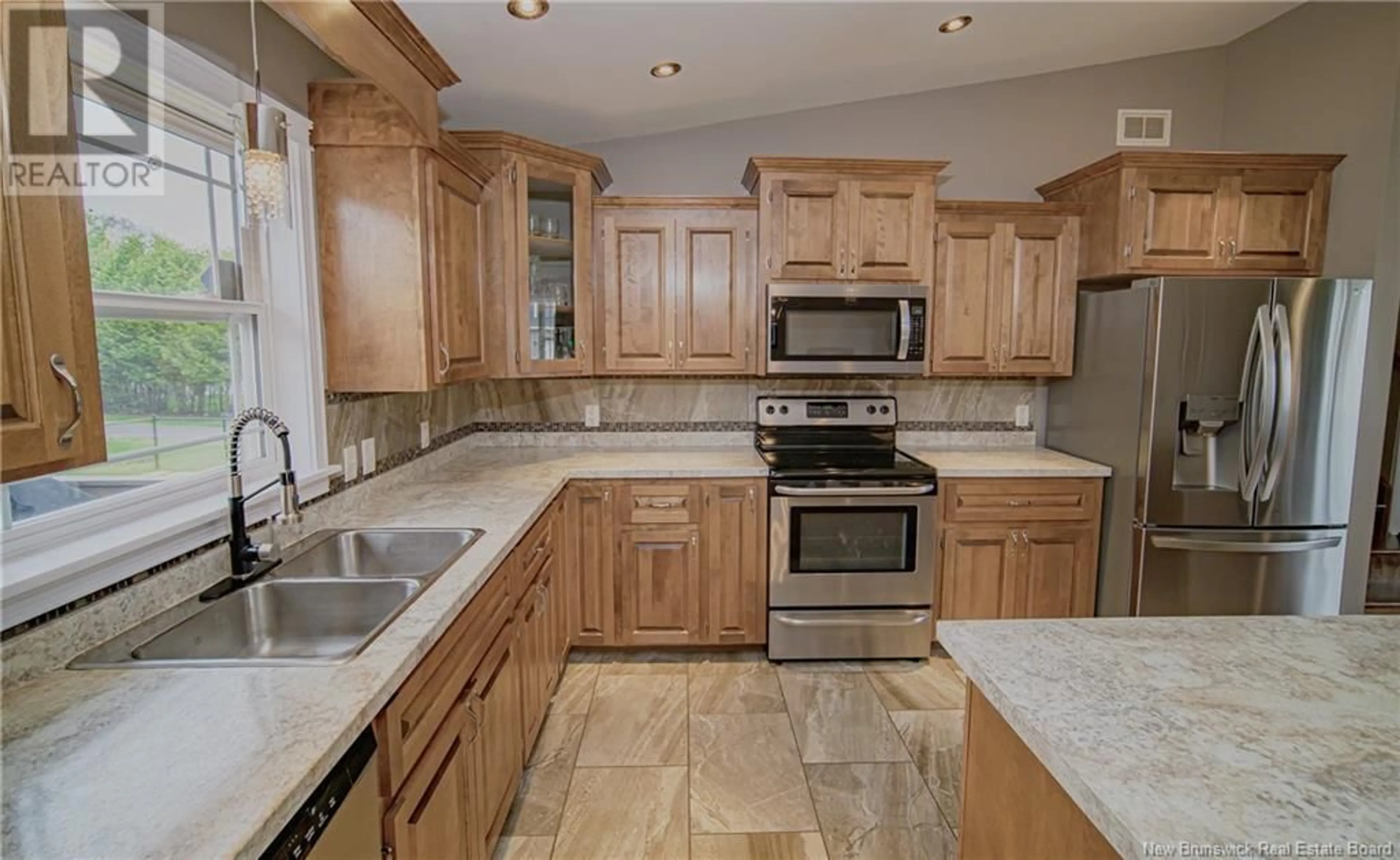 Standard kitchen, ceramic/tile floor for 27 BURNETT STREET, Oromocto New Brunswick E2V0J6