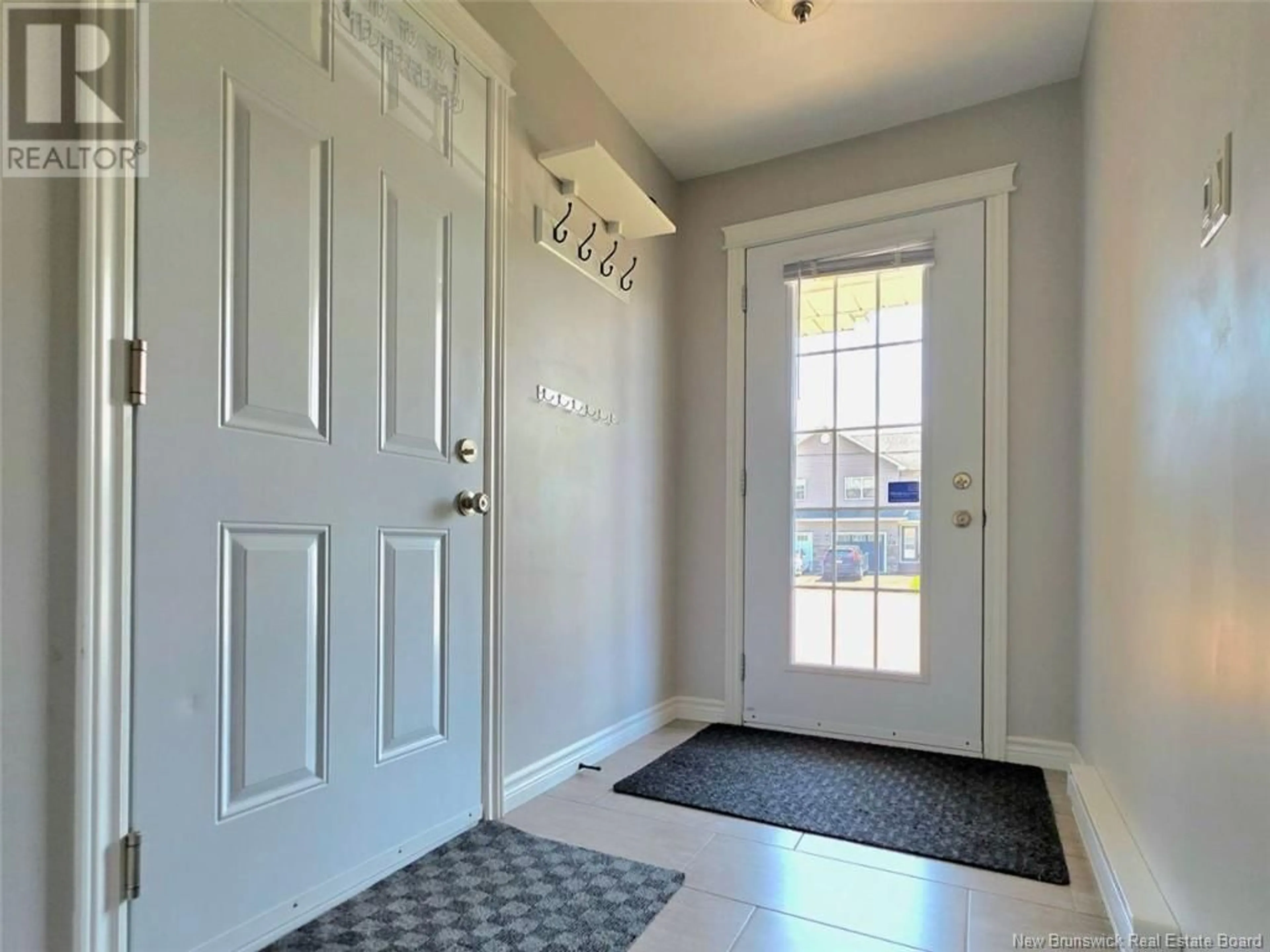 Indoor entryway for 351 DOLBEAU STREET, Dieppe New Brunswick E1A4H8