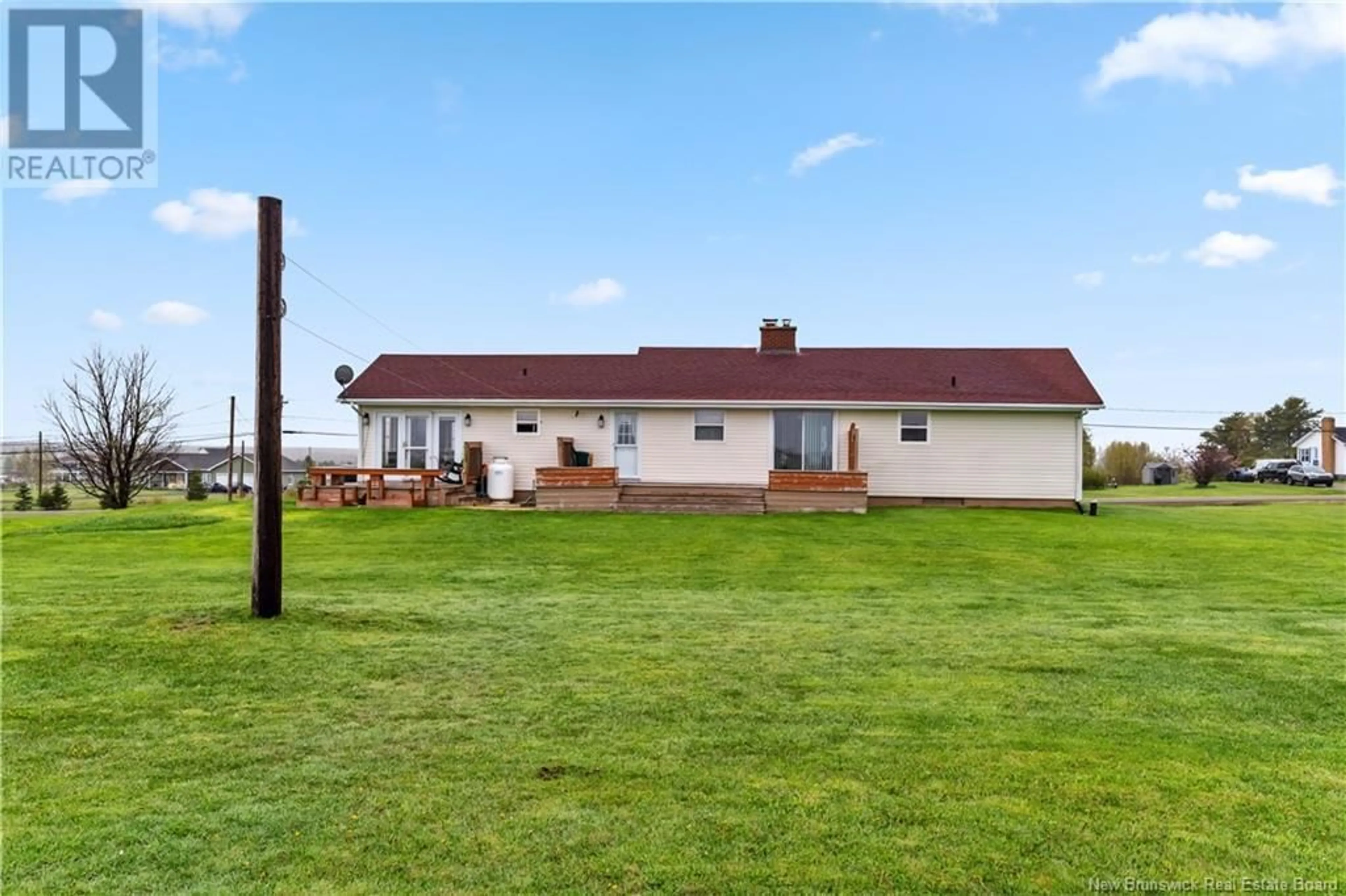 A pic from outside/outdoor area/front of a property/back of a property/a pic from drone, unknown for 6565 ROUTE 495, Sainte-Marie-De-Kent New Brunswick E4S4Z6