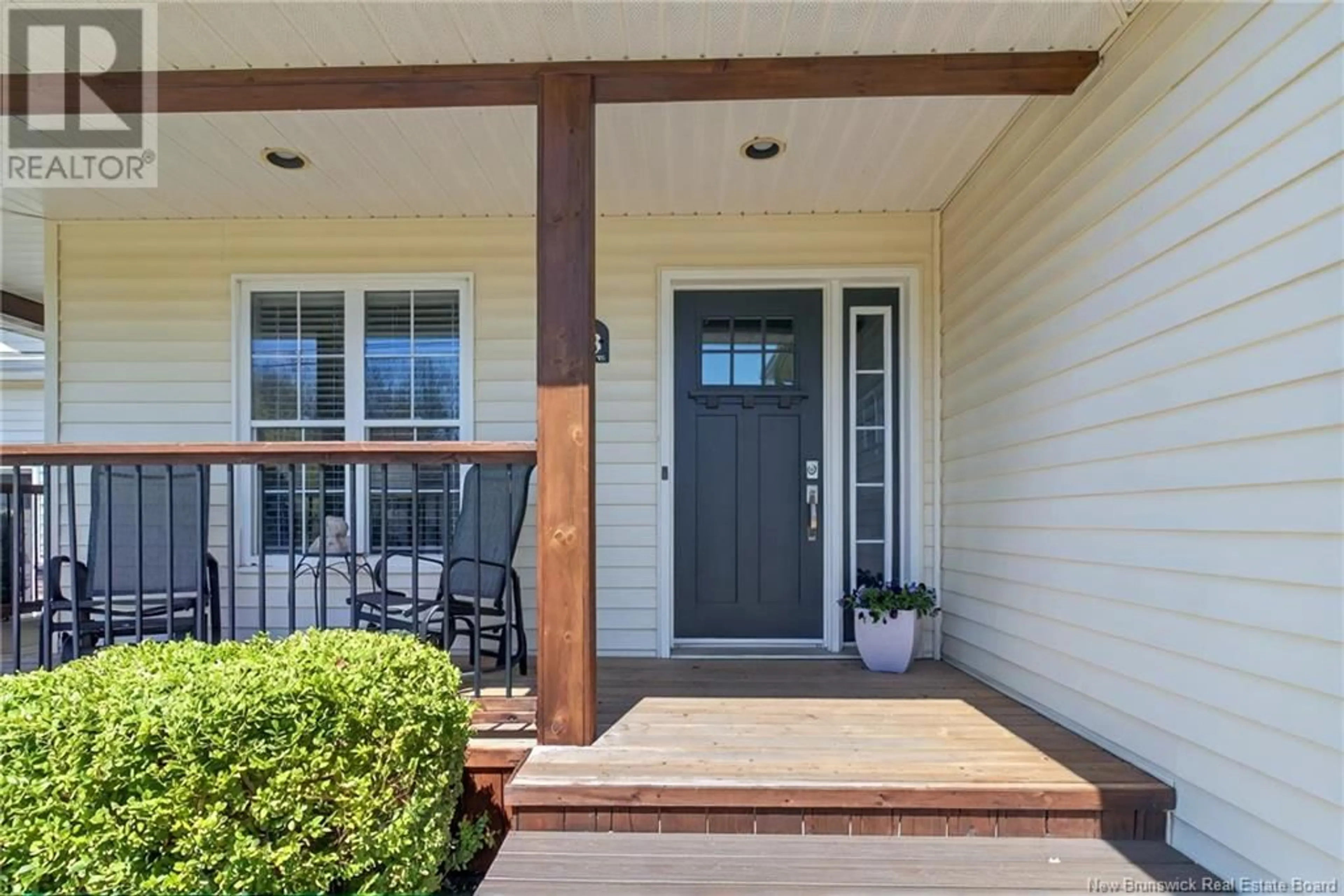 Indoor entryway for 38 DELIA AVENUE, Dieppe New Brunswick E1A6Y7