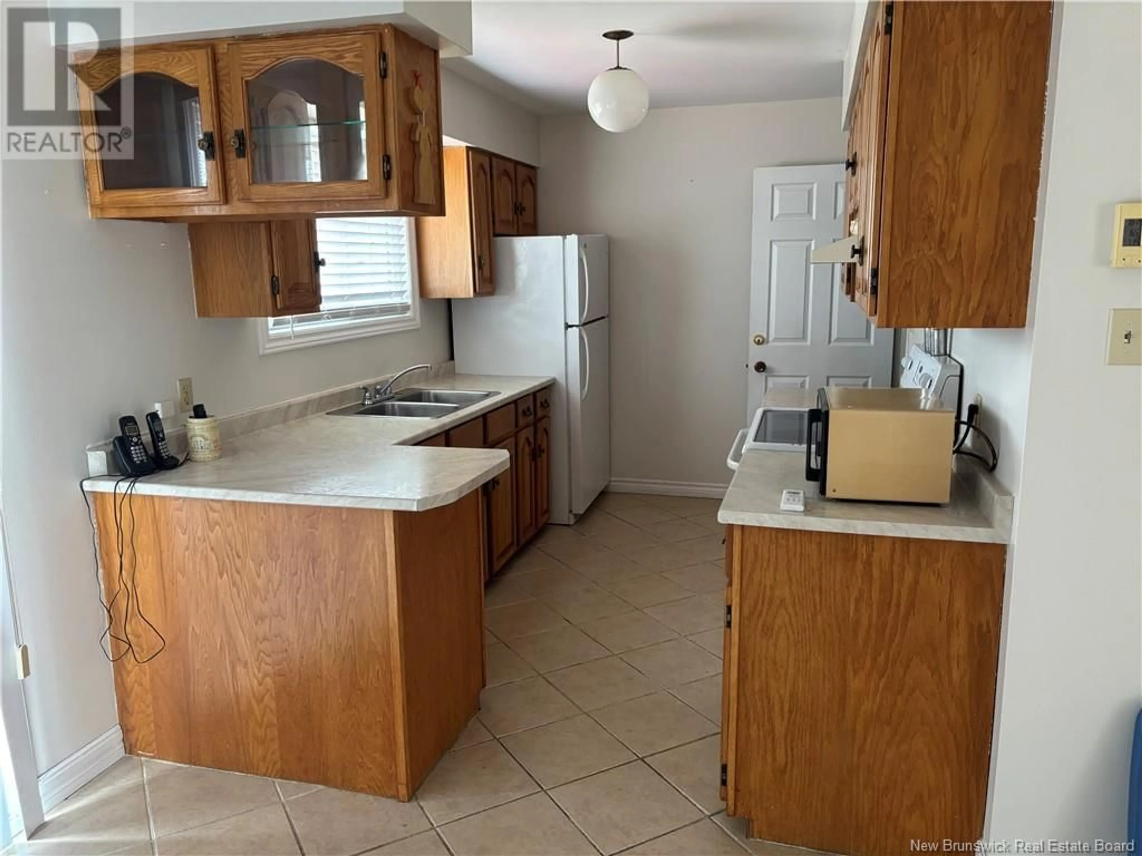 Standard kitchen, ceramic/tile floor for 2005 BALSAM AVENUE, Bathurst New Brunswick E2A4X4