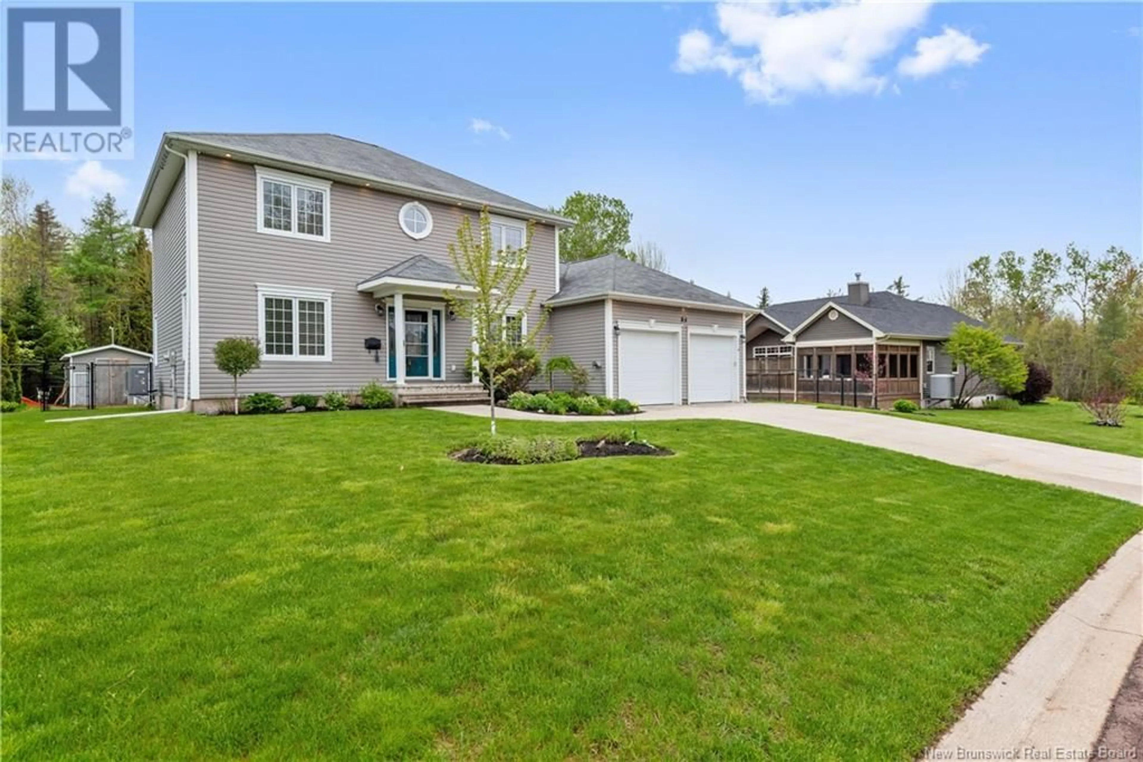 Home with vinyl exterior material, street for 7 HIGHGATE COURT, Riverview New Brunswick E1B5T8