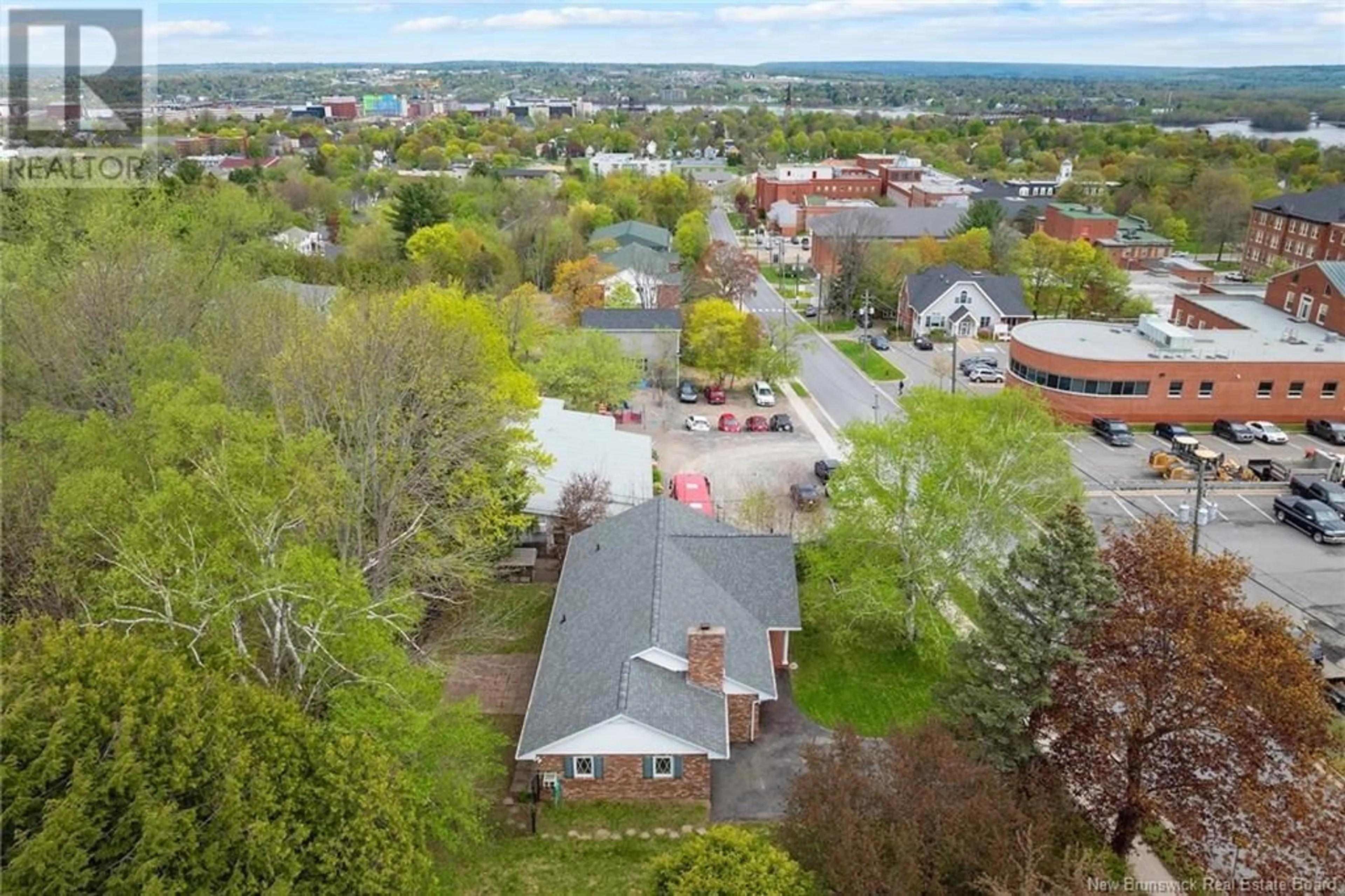 A pic from outside/outdoor area/front of a property/back of a property/a pic from drone, street for 727 WINDSOR STREET, Fredericton New Brunswick E3B4G3