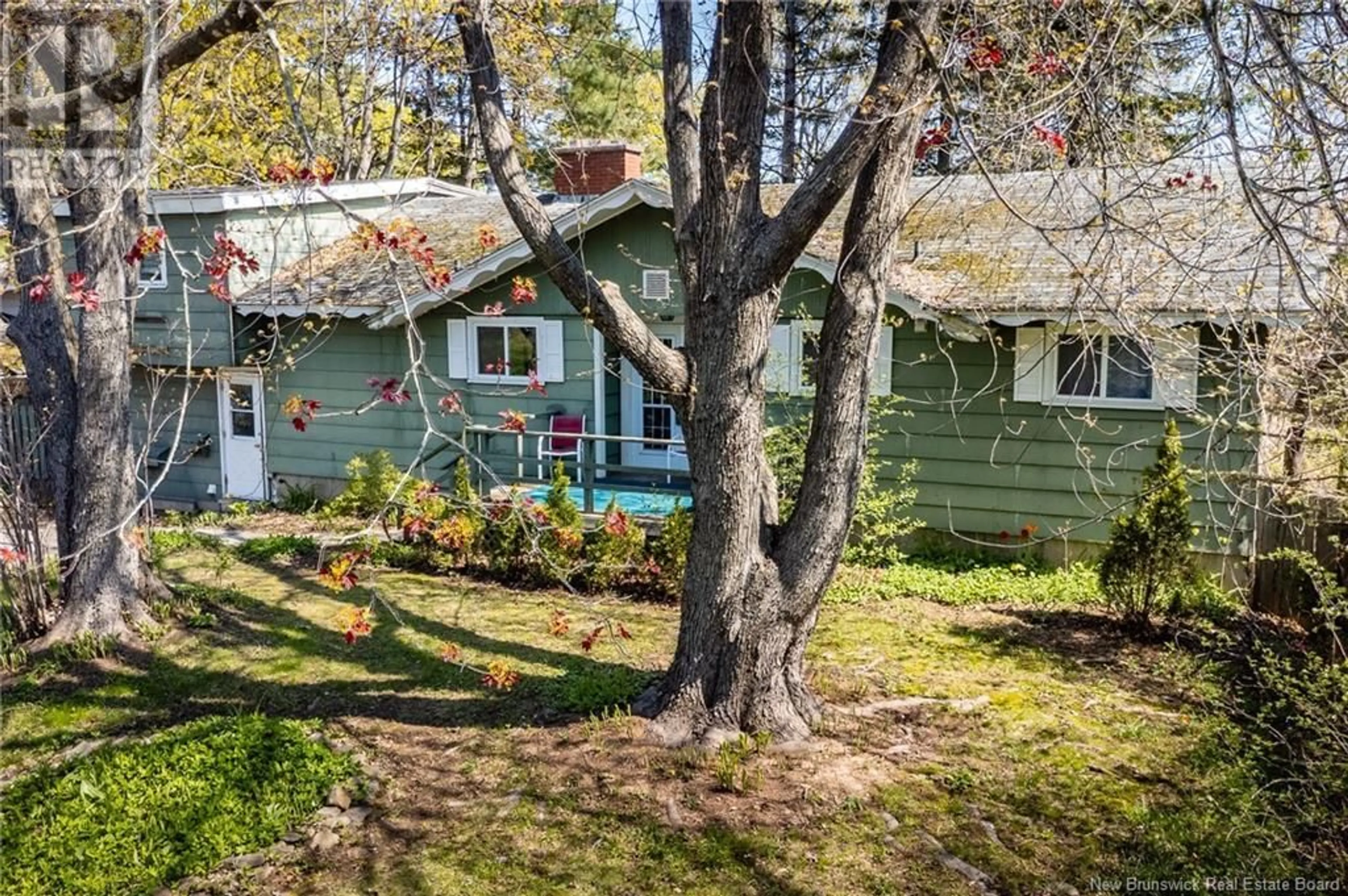 A pic from outside/outdoor area/front of a property/back of a property/a pic from drone, unknown for 755 GREGG COURT, Fredericton New Brunswick E3B4H5