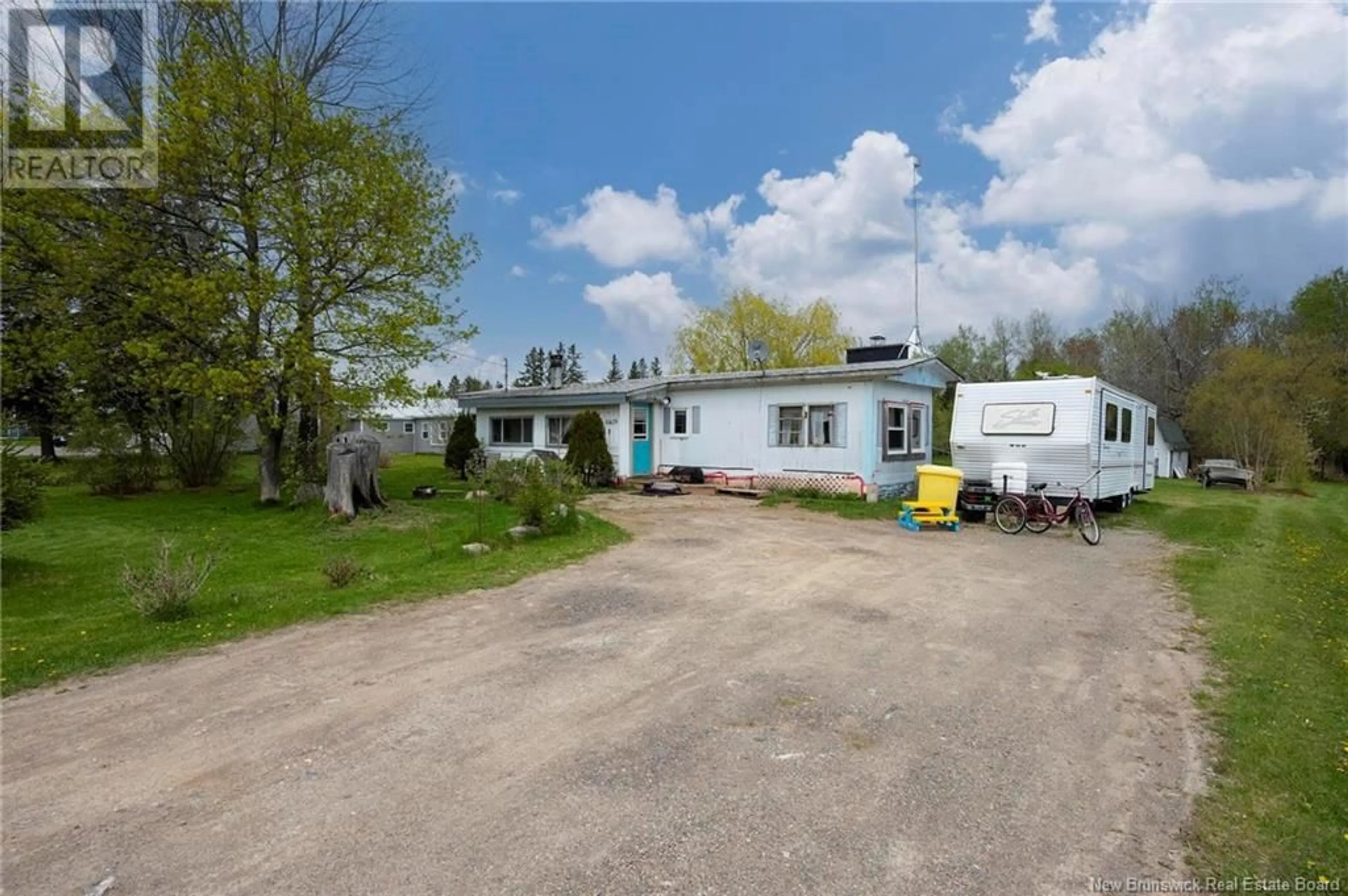 A pic from outside/outdoor area/front of a property/back of a property/a pic from drone, street for 10429 ROUTE 134, Saint-Louis-De-Kent New Brunswick E4X1E6