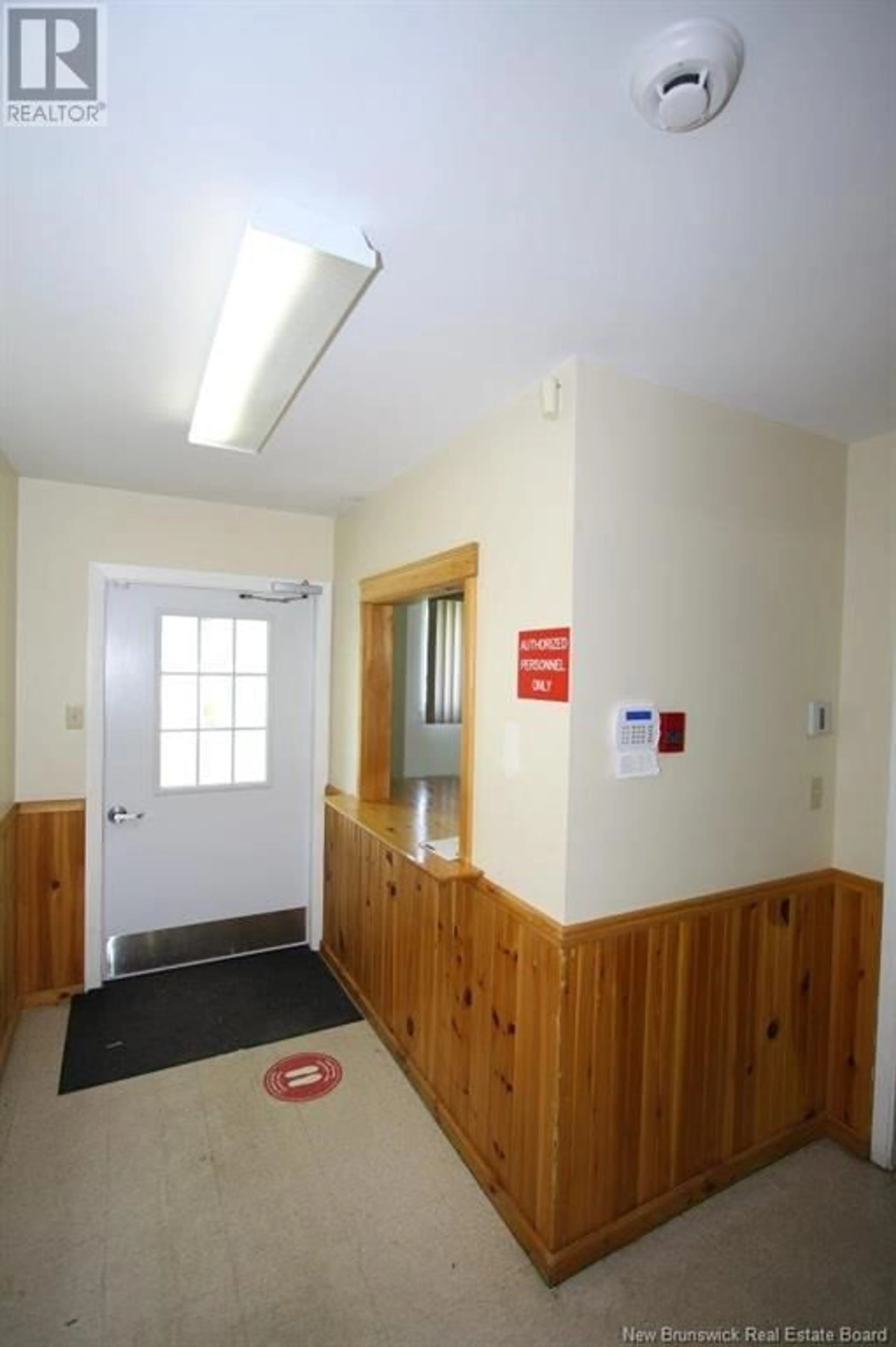 Indoor foyer for 8 MIRAMICHI STREET, Doaktown New Brunswick E9C1C8