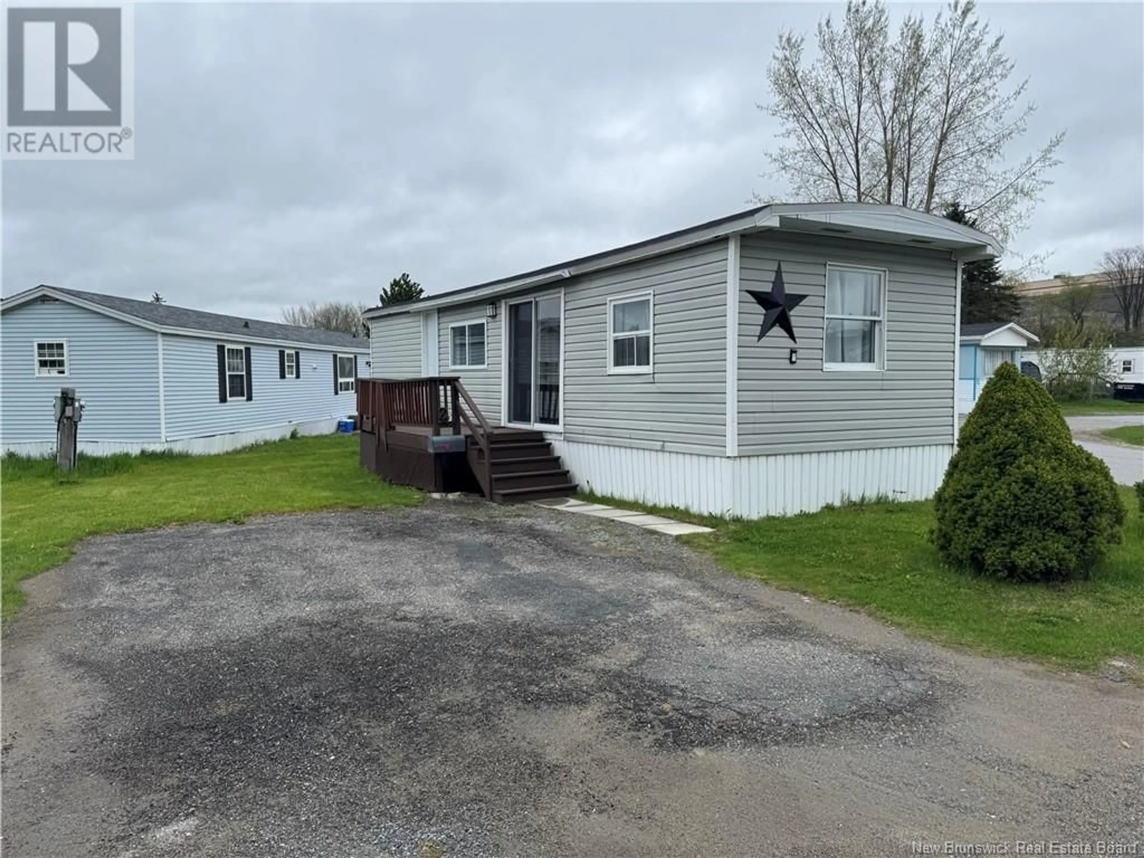 Unknown for 2 STARLING STREET, Saint John New Brunswick E2J2R8