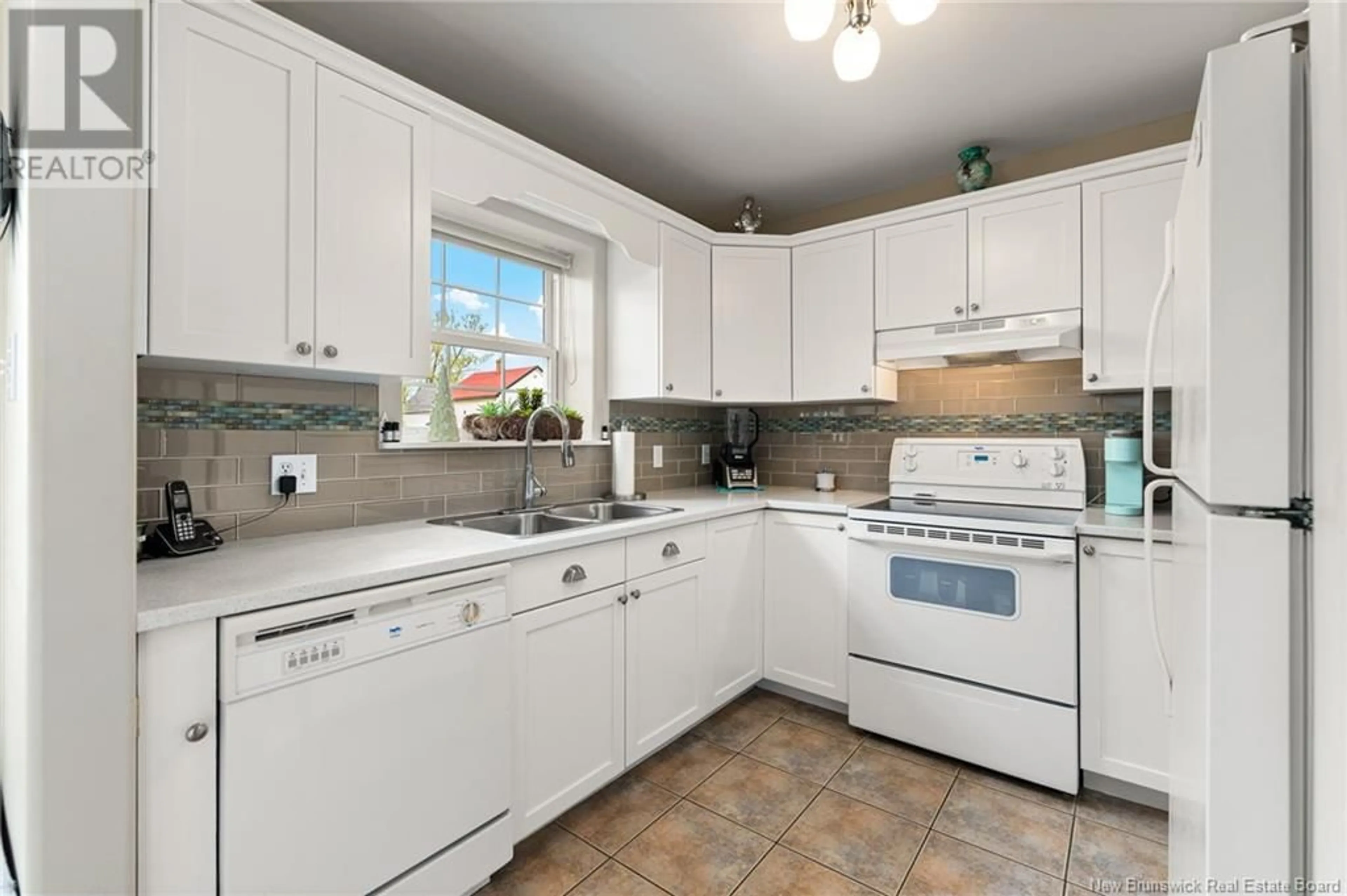 Standard kitchen, ceramic/tile floor for 2 - 45 KIRKWOOD, Moncton New Brunswick E1A4G8