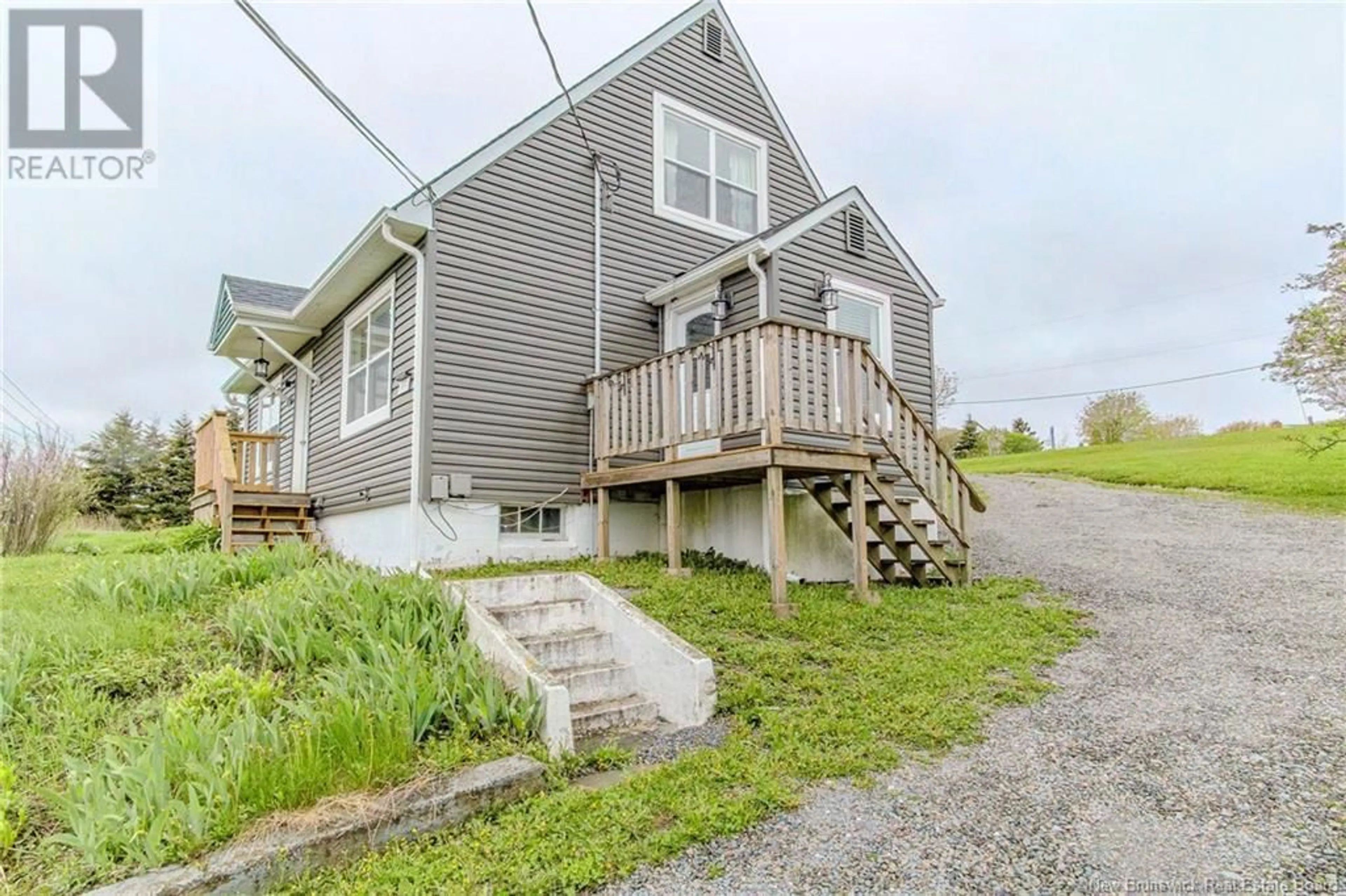 Unknown for 999 LOCH LOMOND ROAD, Saint John New Brunswick E2J1Z6
