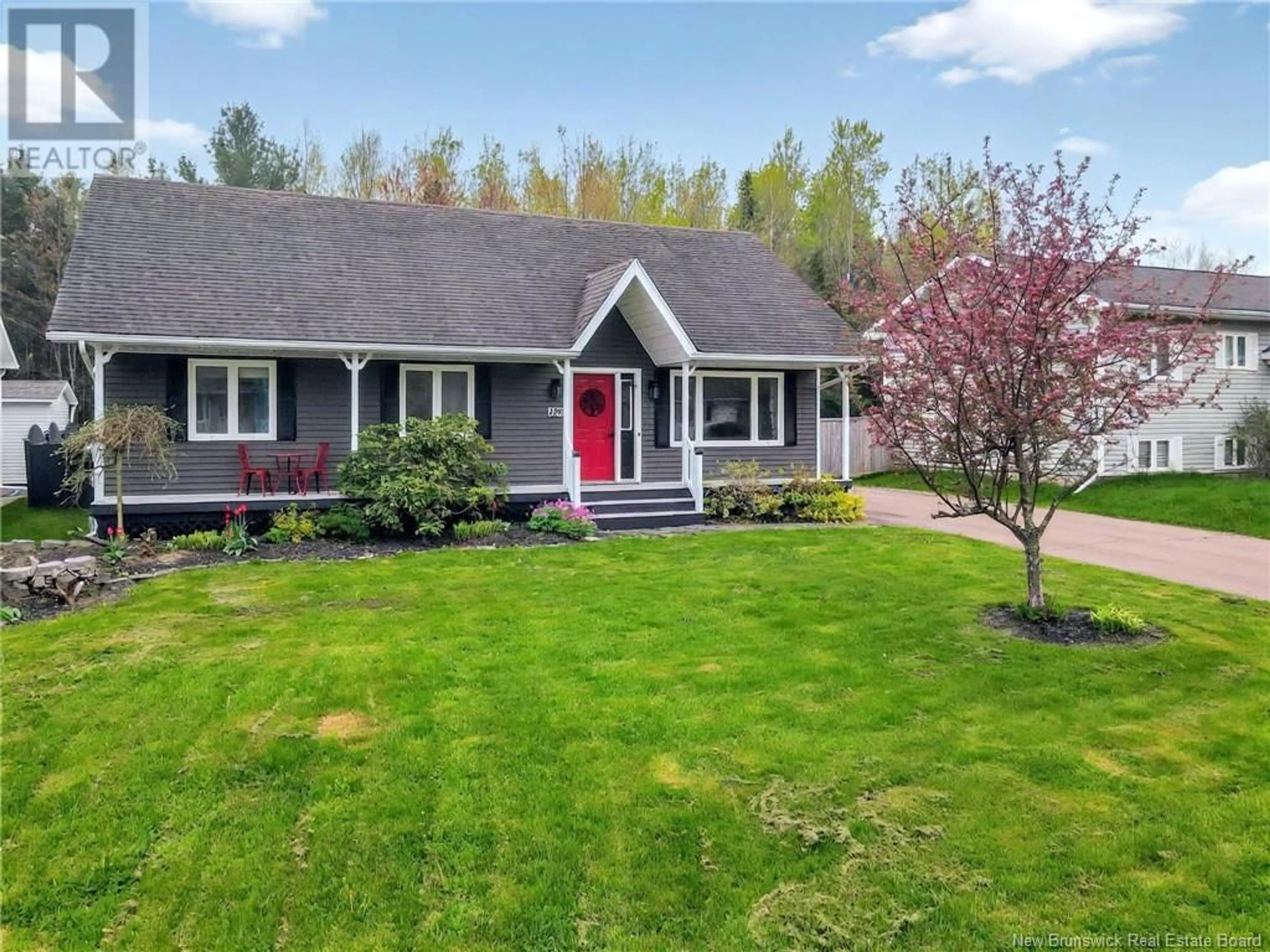 Home with vinyl exterior material, street for 402 EUNICE AVENUE, Dieppe New Brunswick E1A5V6