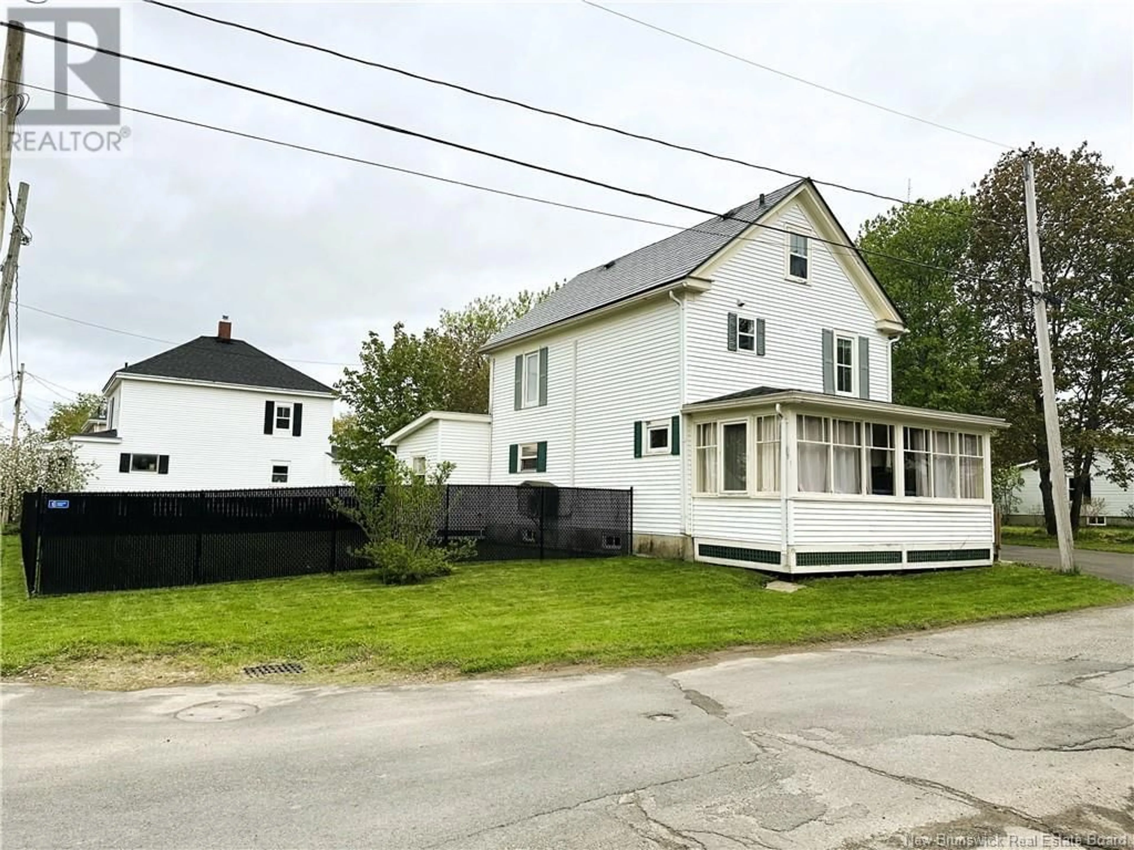 A pic from outside/outdoor area/front of a property/back of a property/a pic from drone, street for 21 ROSE STREET, St. Stephen New Brunswick E3L2P6