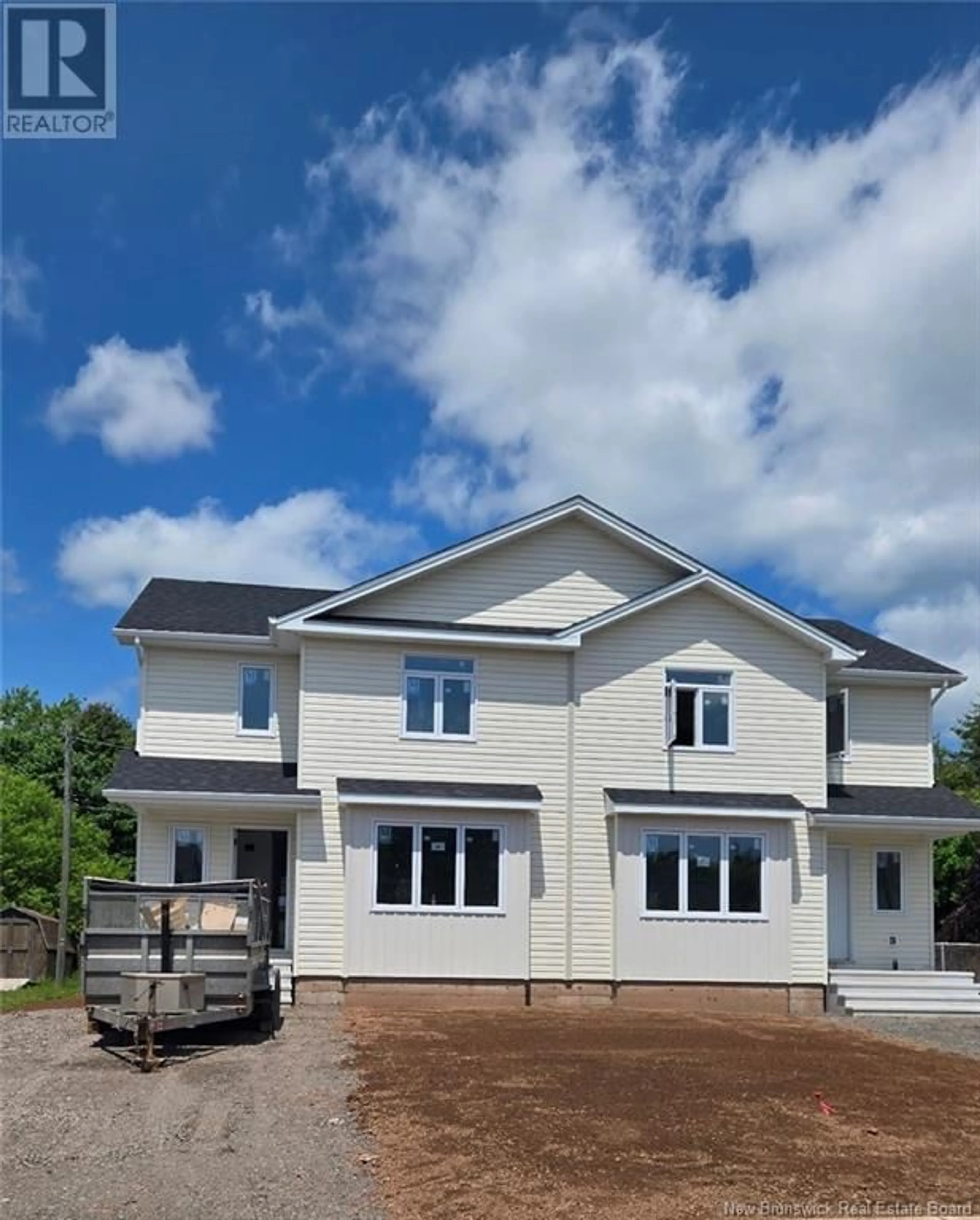 Home with vinyl exterior material, building for 25 XAVIER AVENUE, Moncton New Brunswick E1A6J8