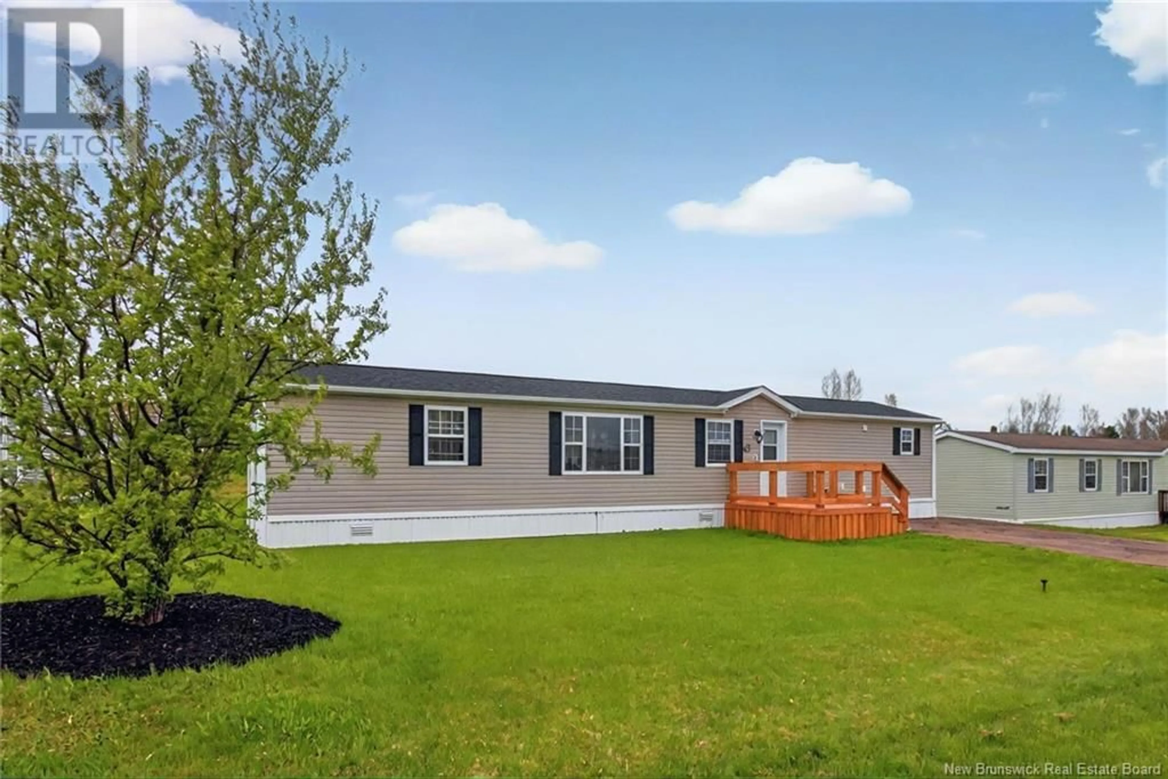 Home with vinyl exterior material, unknown for 22 ANGUS LANE, Riverview New Brunswick E1B5L9