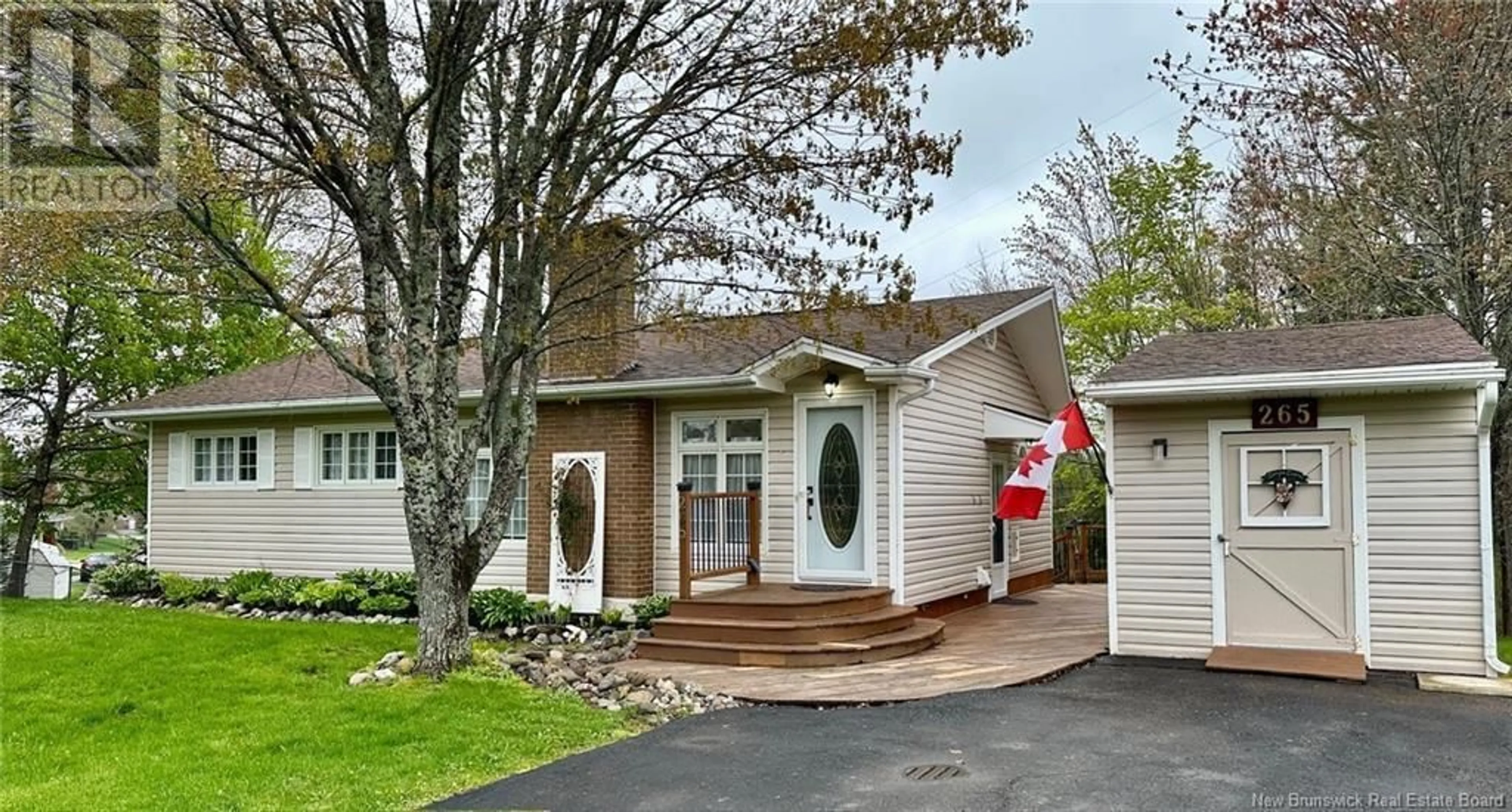 Home with vinyl exterior material, street for 265 RANDALL DRIVE, Riverview New Brunswick E1B2V1