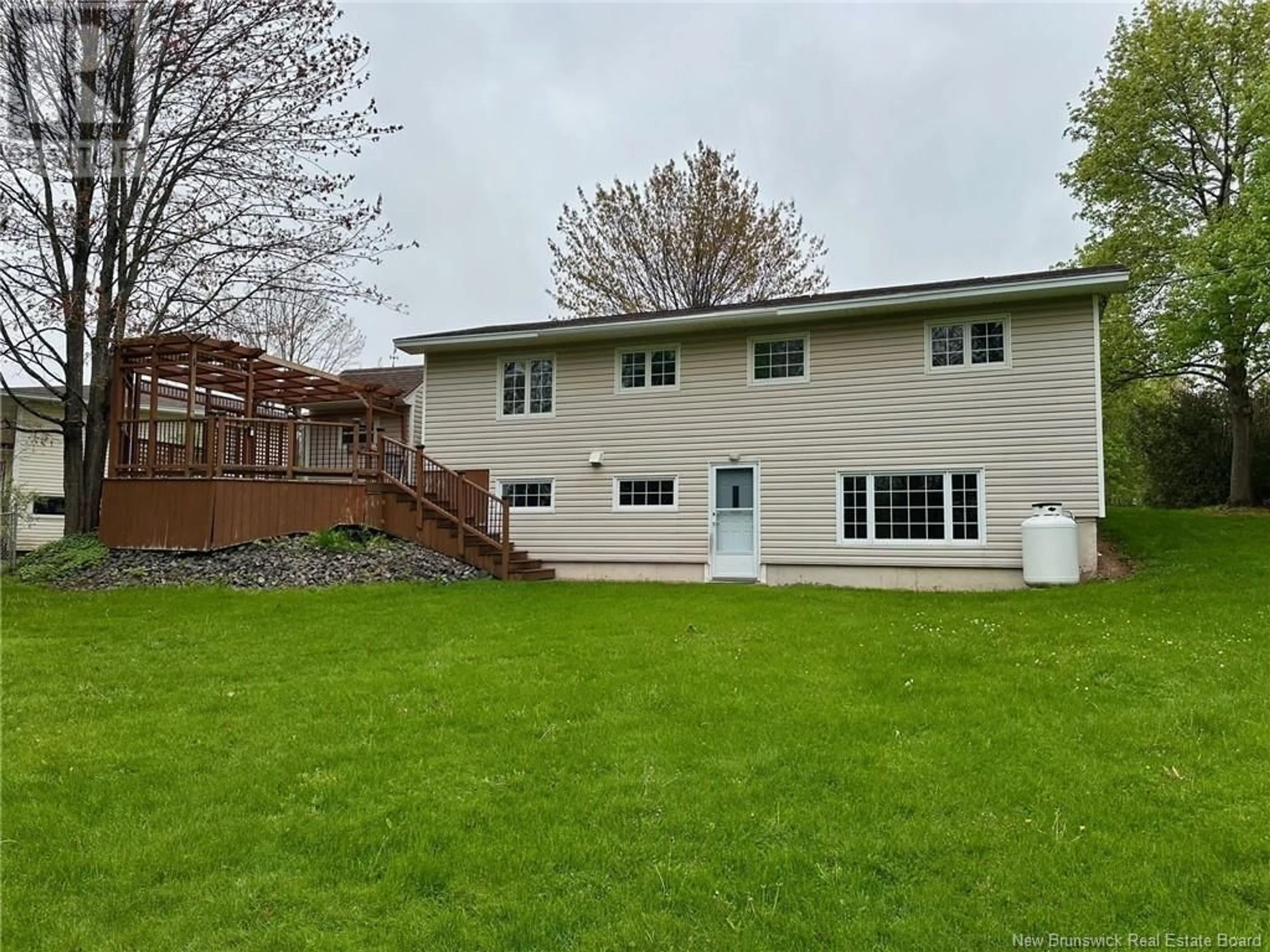 Home with vinyl exterior material, unknown for 265 RANDALL DRIVE, Riverview New Brunswick E1B2V1