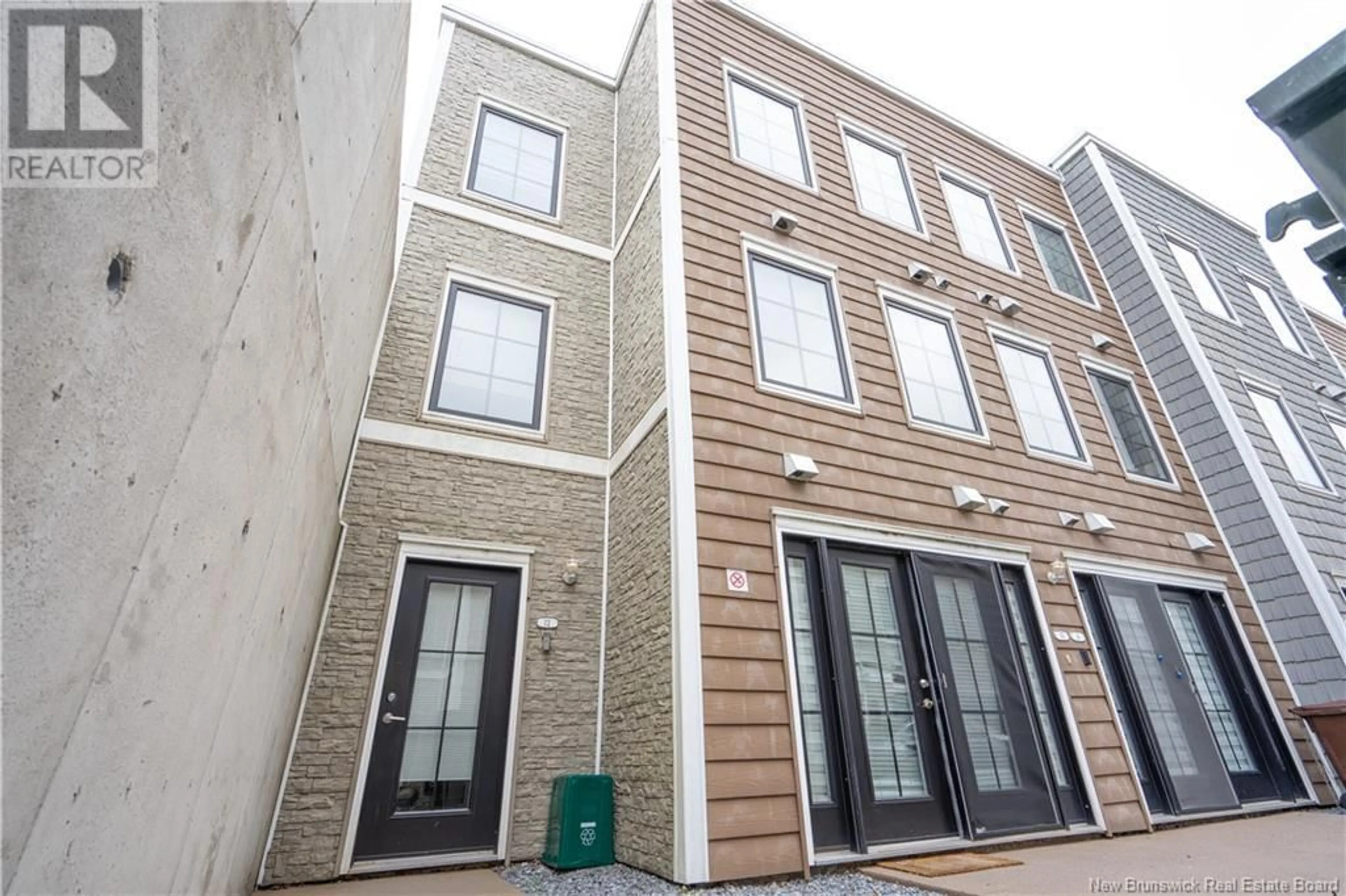 Unknown for 12 CATHEDRAL LANE, Saint John New Brunswick E2L0E7