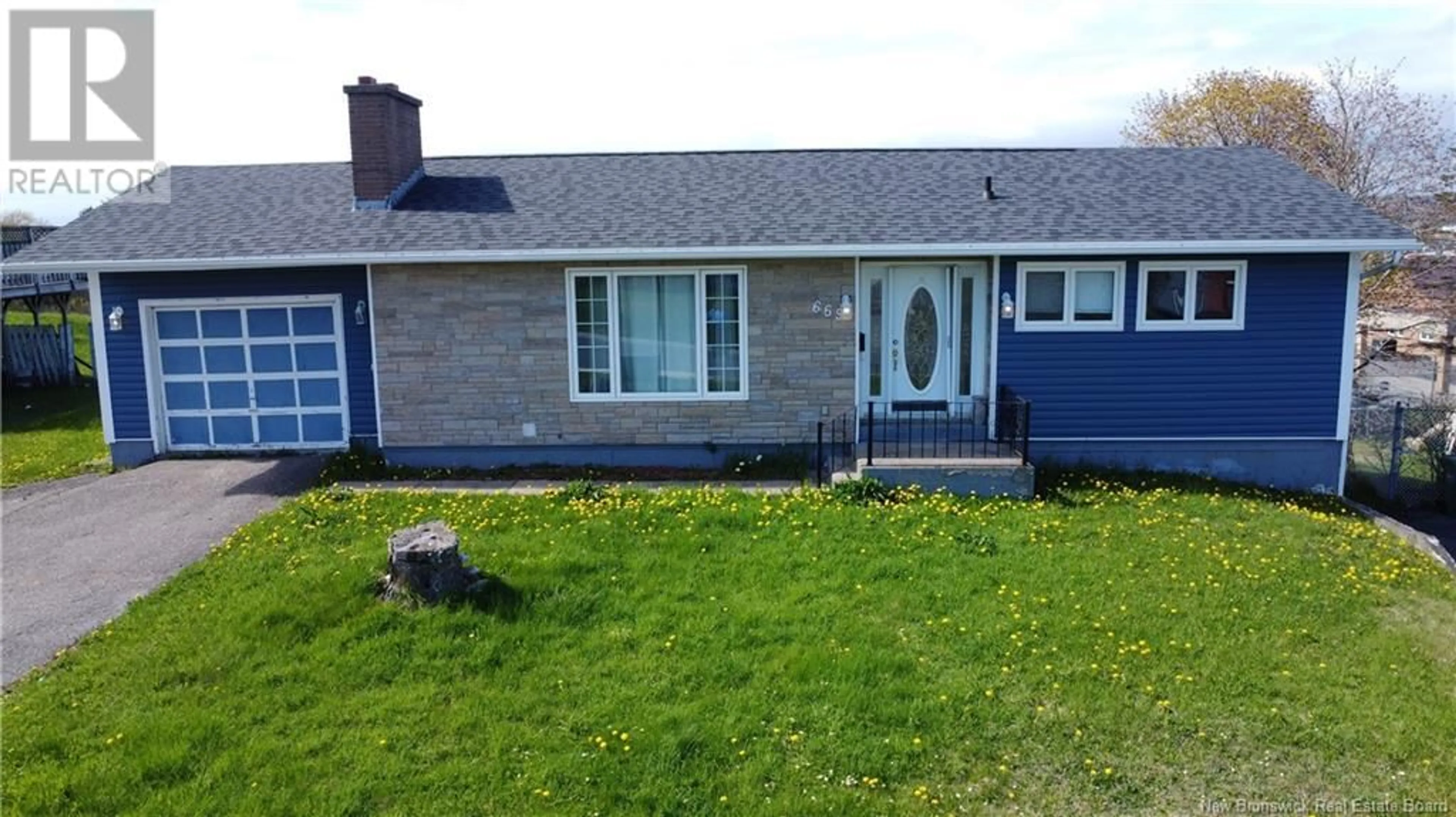 Home with vinyl exterior material, street for 669 MICHAEL CRESCENT, Saint John New Brunswick E2J2S9