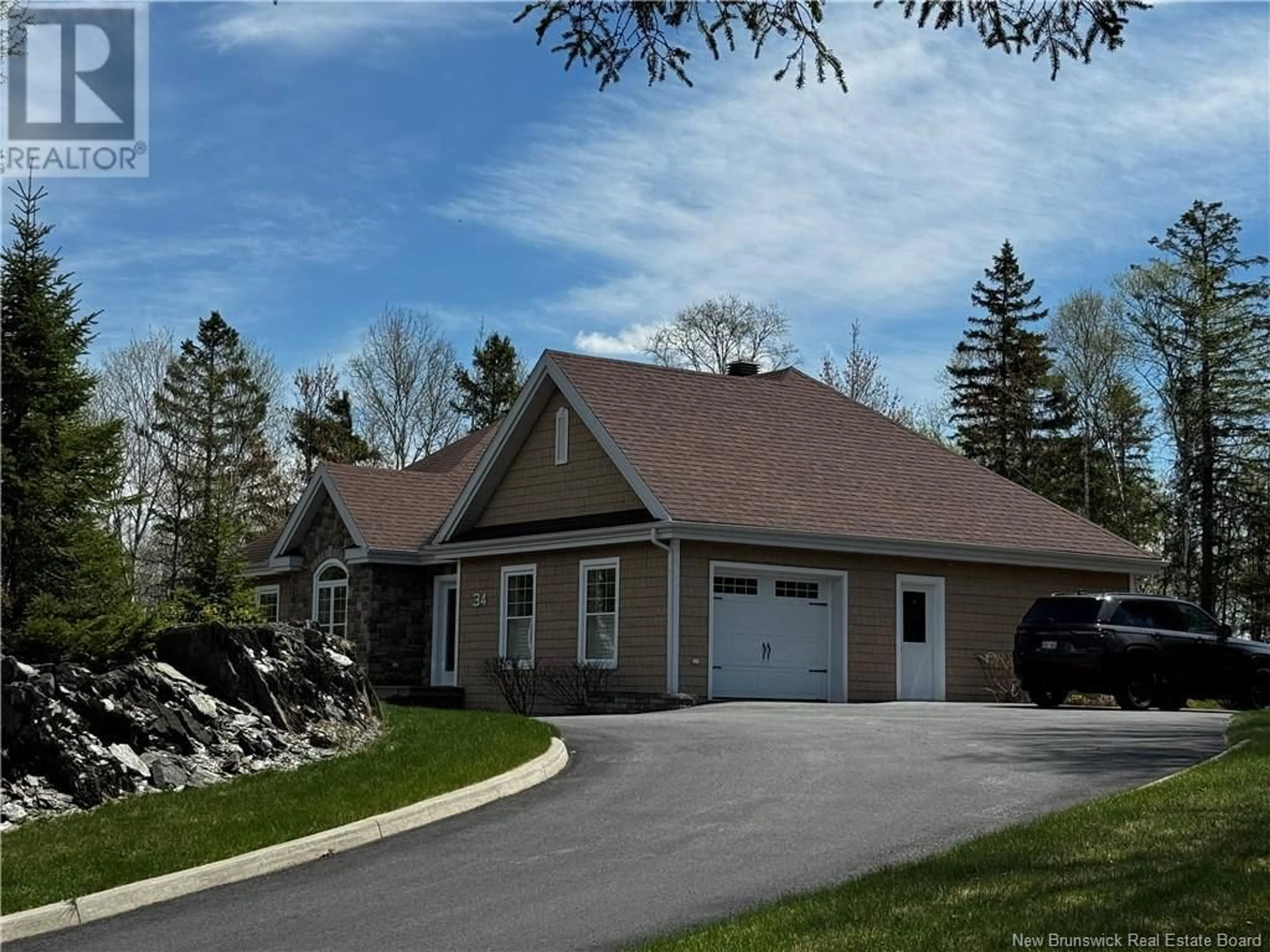 Unknown for 34 DE LA FALAISE STREET, Edmundston New Brunswick E3V0C4