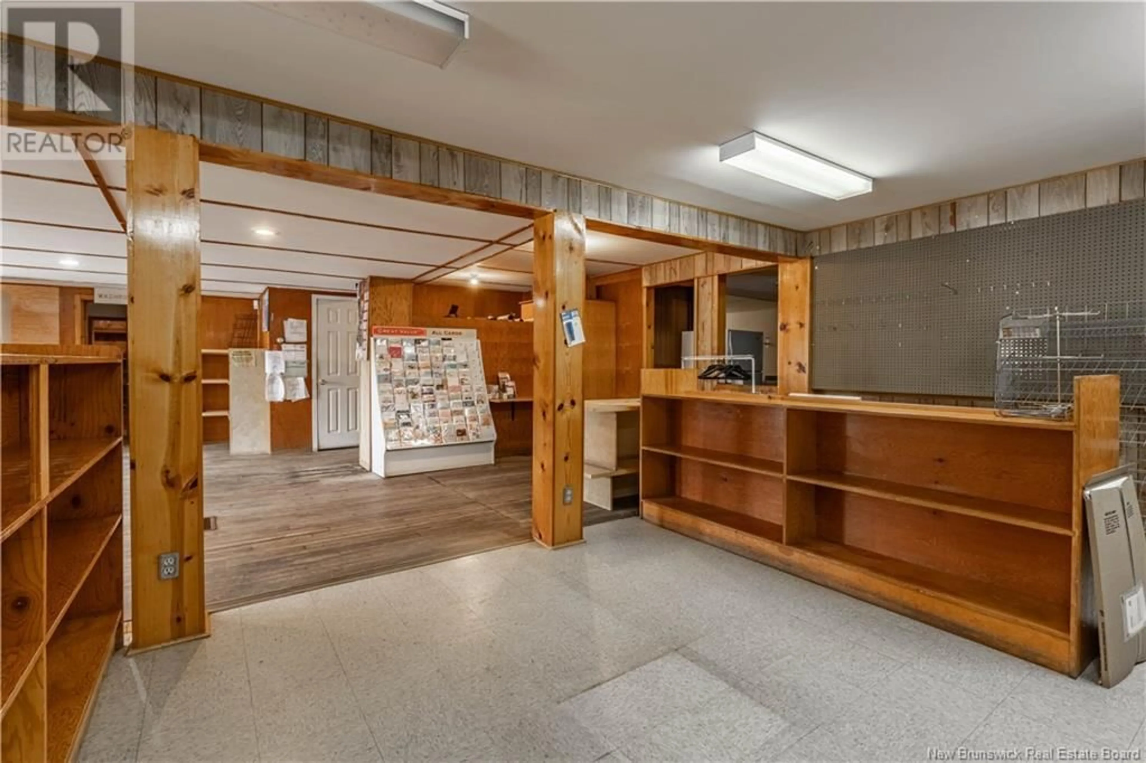 Lobby for 11931 ROUTE 10, Longs Creek New Brunswick E4C1H9