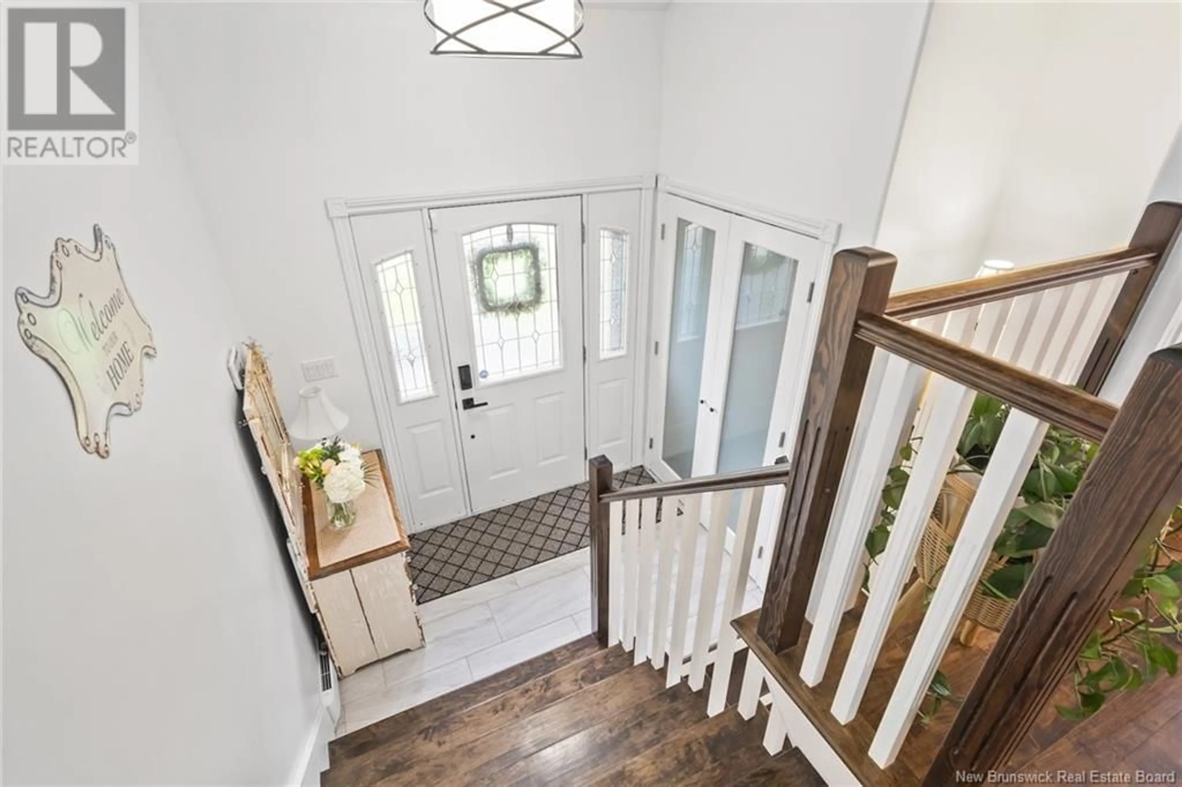 Indoor entryway for 989 DOUGLAS AVENUE, Fredericton New Brunswick E3A9M8