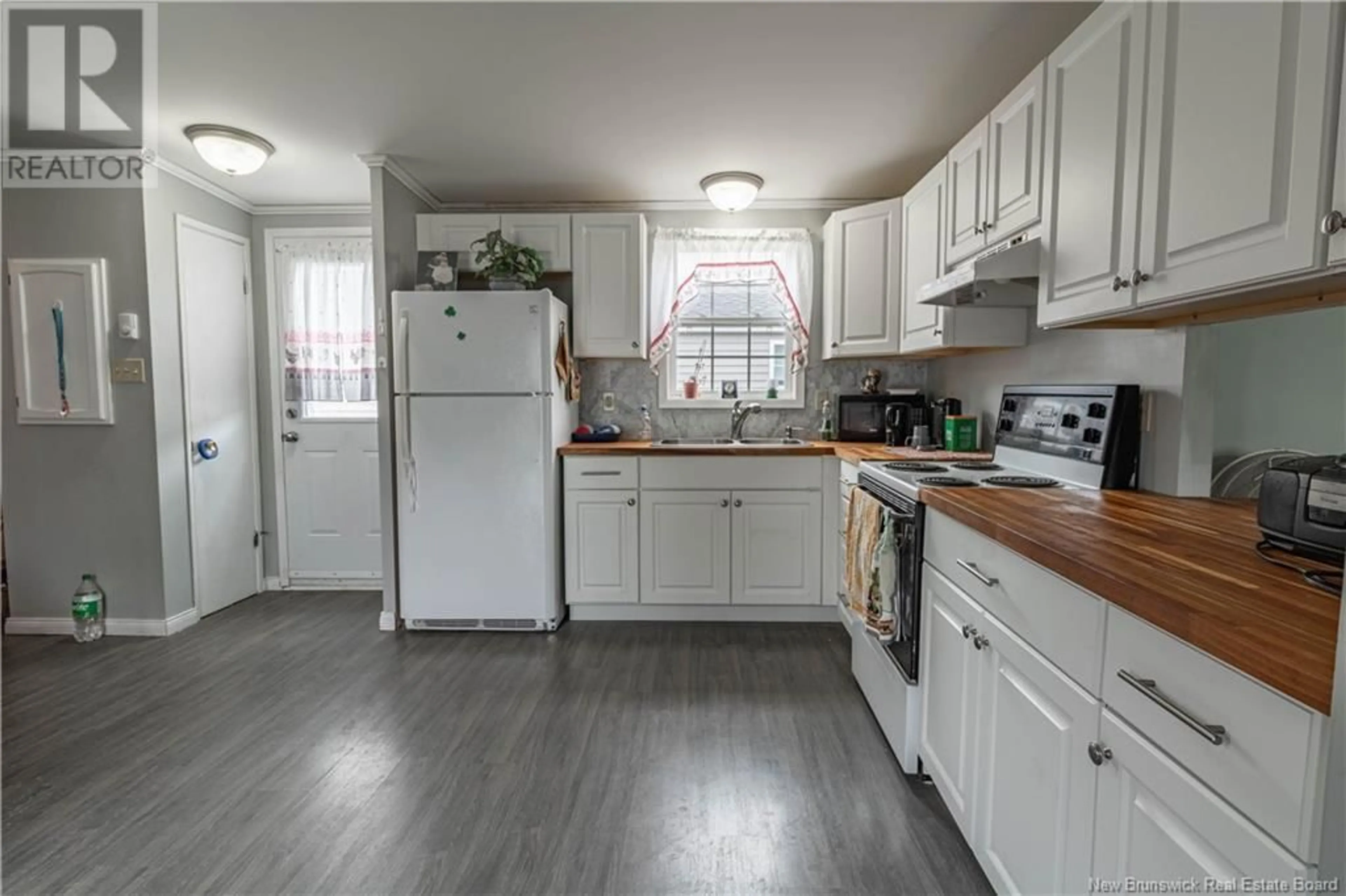 Standard kitchen, unknown for 19 LYNN CRESCENT, Sussex Corner New Brunswick E4E2W4