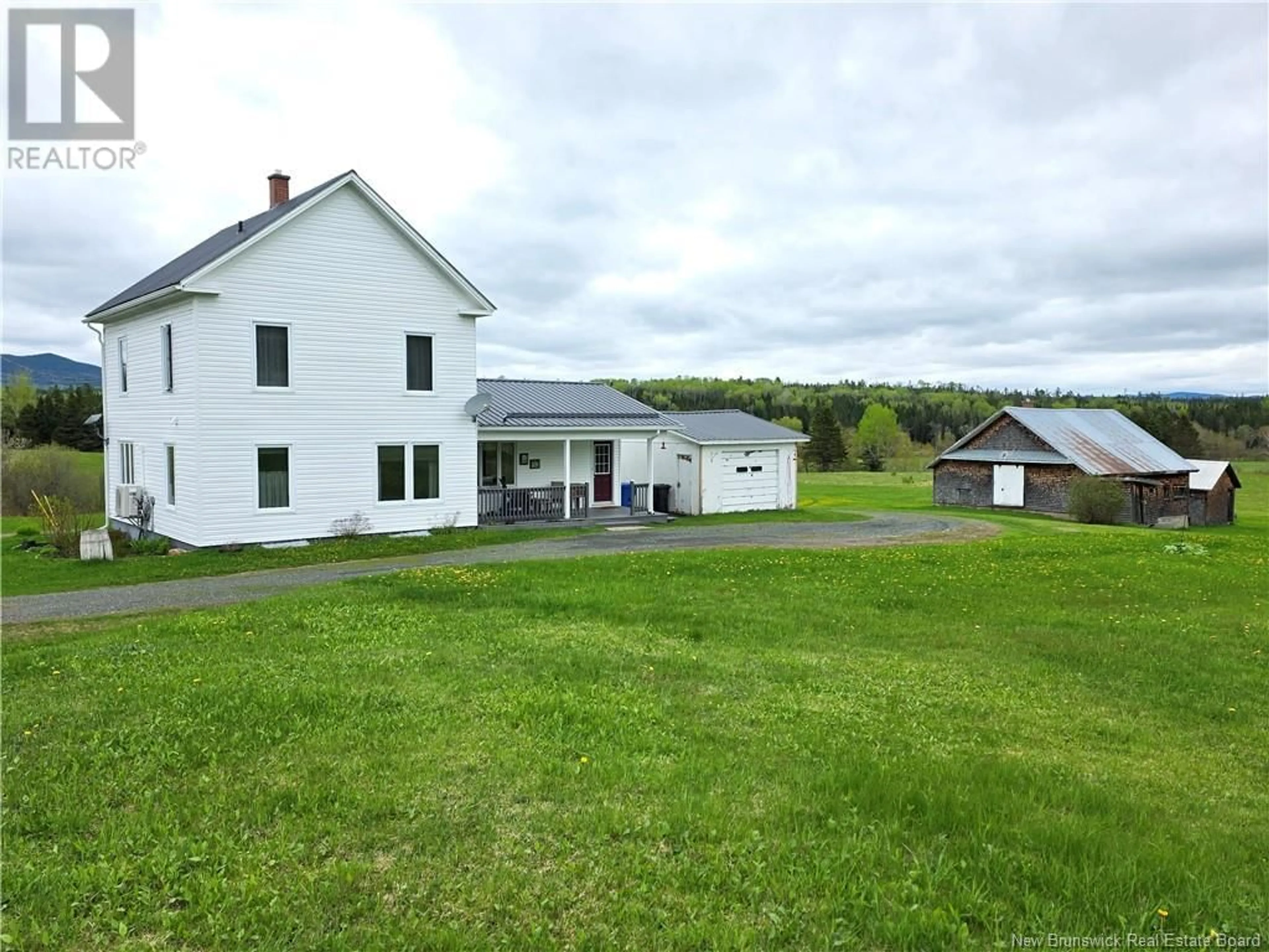 A pic from outside/outdoor area/front of a property/back of a property/a pic from drone, building for 1396 ROUTE 385, Oxbow New Brunswick E7G3G1