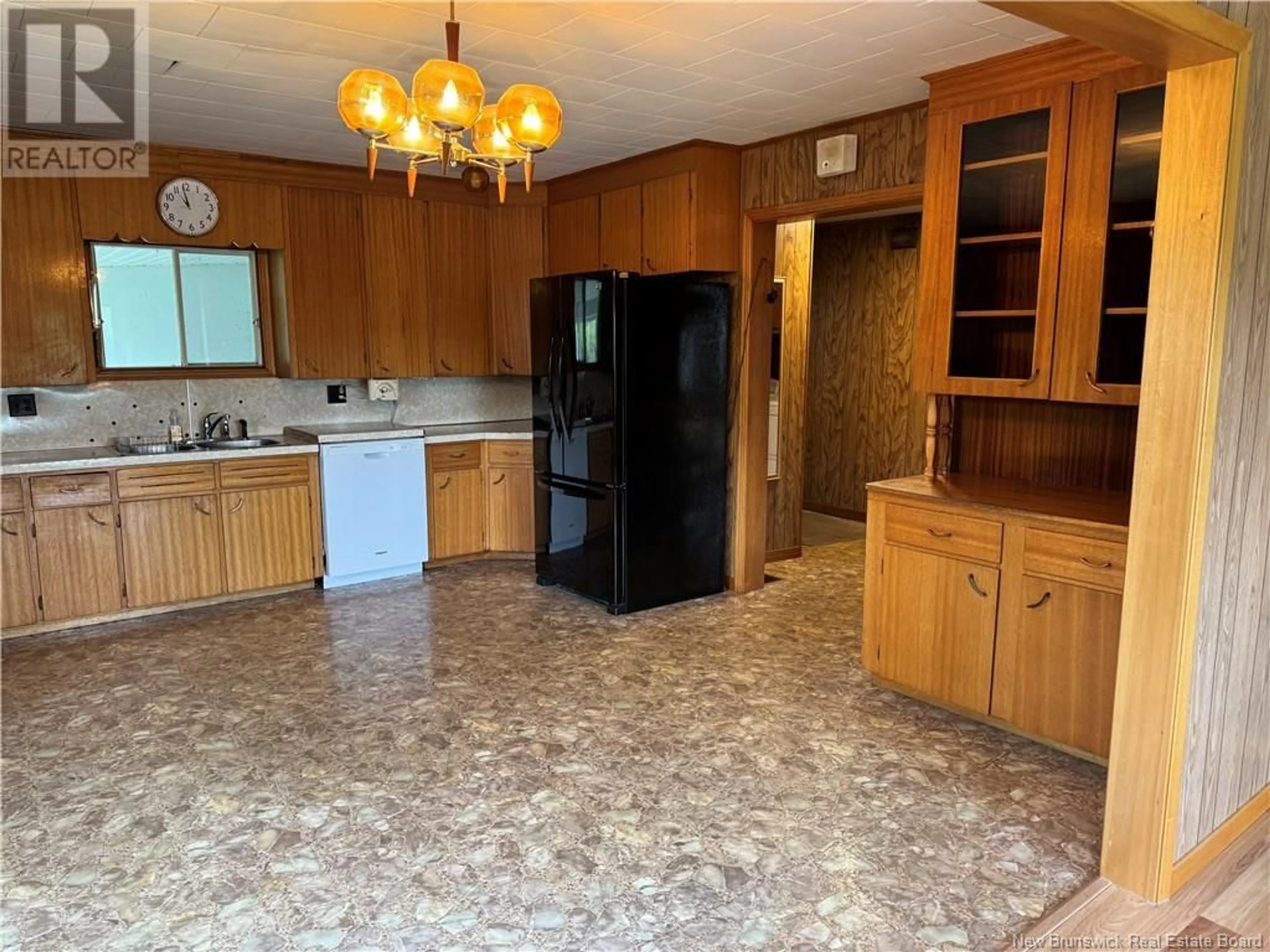 Standard kitchen, ceramic/tile floor for 1380 ROUTE 110, Royalton New Brunswick E7K2E2