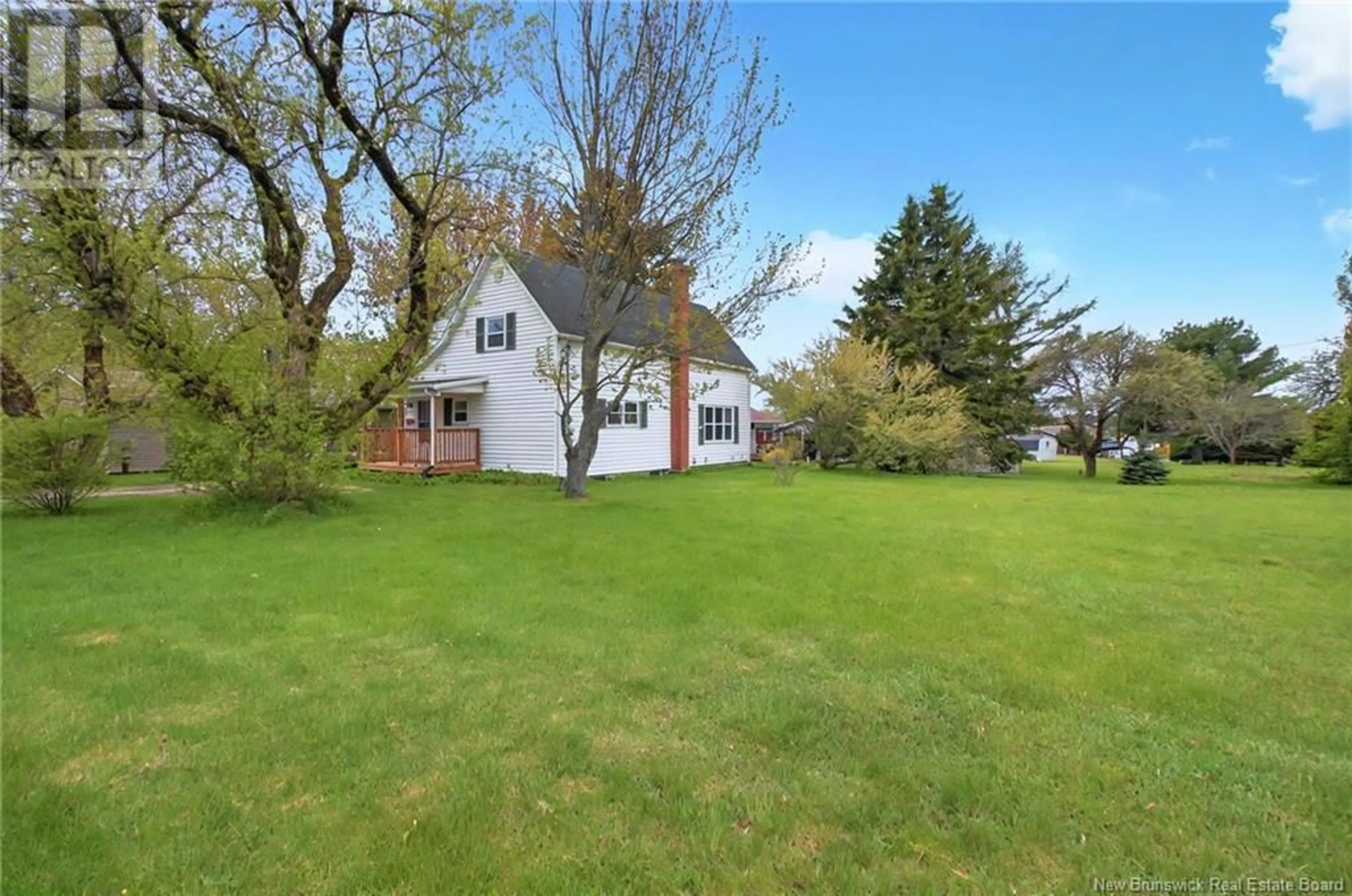 A pic from outside/outdoor area/front of a property/back of a property/a pic from drone, water/lake/river/ocean view for 745 AMIRAULT STREET, Dieppe New Brunswick E1A1E9
