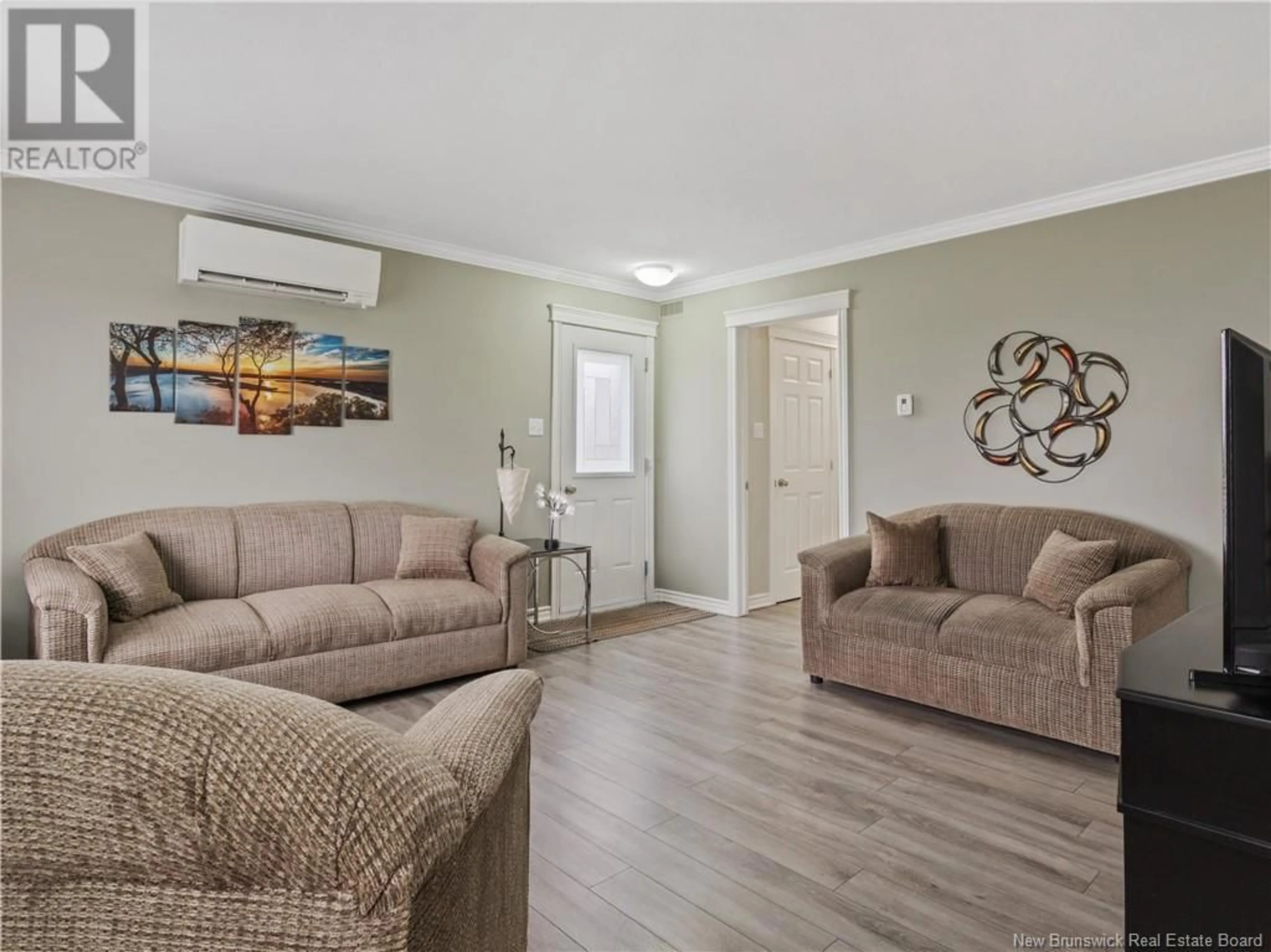 Living room with furniture, unknown for 513 DES PELLERIN ROAD, Sainte-Marie-De-Kent New Brunswick E4S1T3