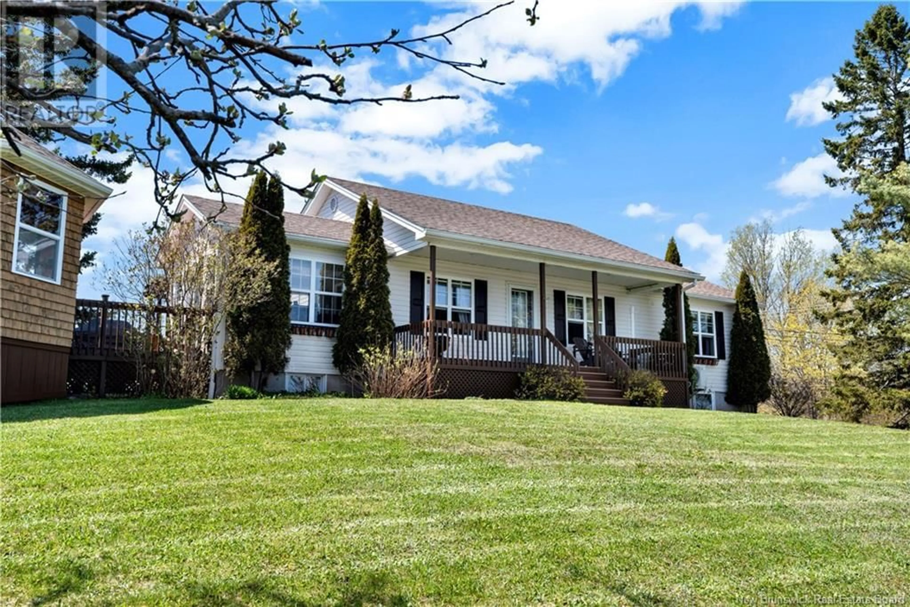 Home with vinyl exterior material, unknown for 251 PRE D'EN HAUT STREET, Memramcook New Brunswick E4K1K4