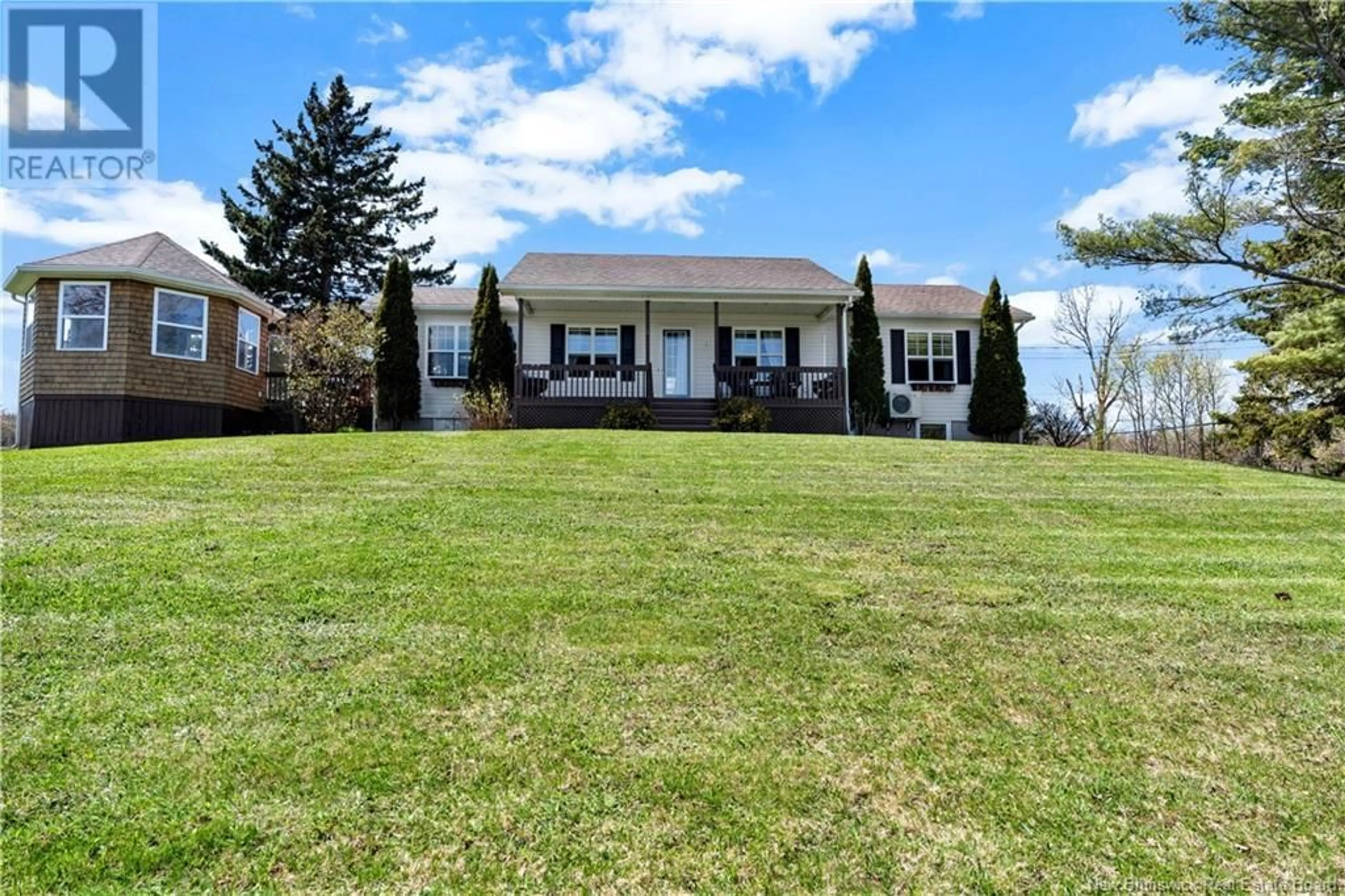 A pic from outside/outdoor area/front of a property/back of a property/a pic from drone, unknown for 251 PRE D'EN HAUT STREET, Memramcook New Brunswick E4K1K4