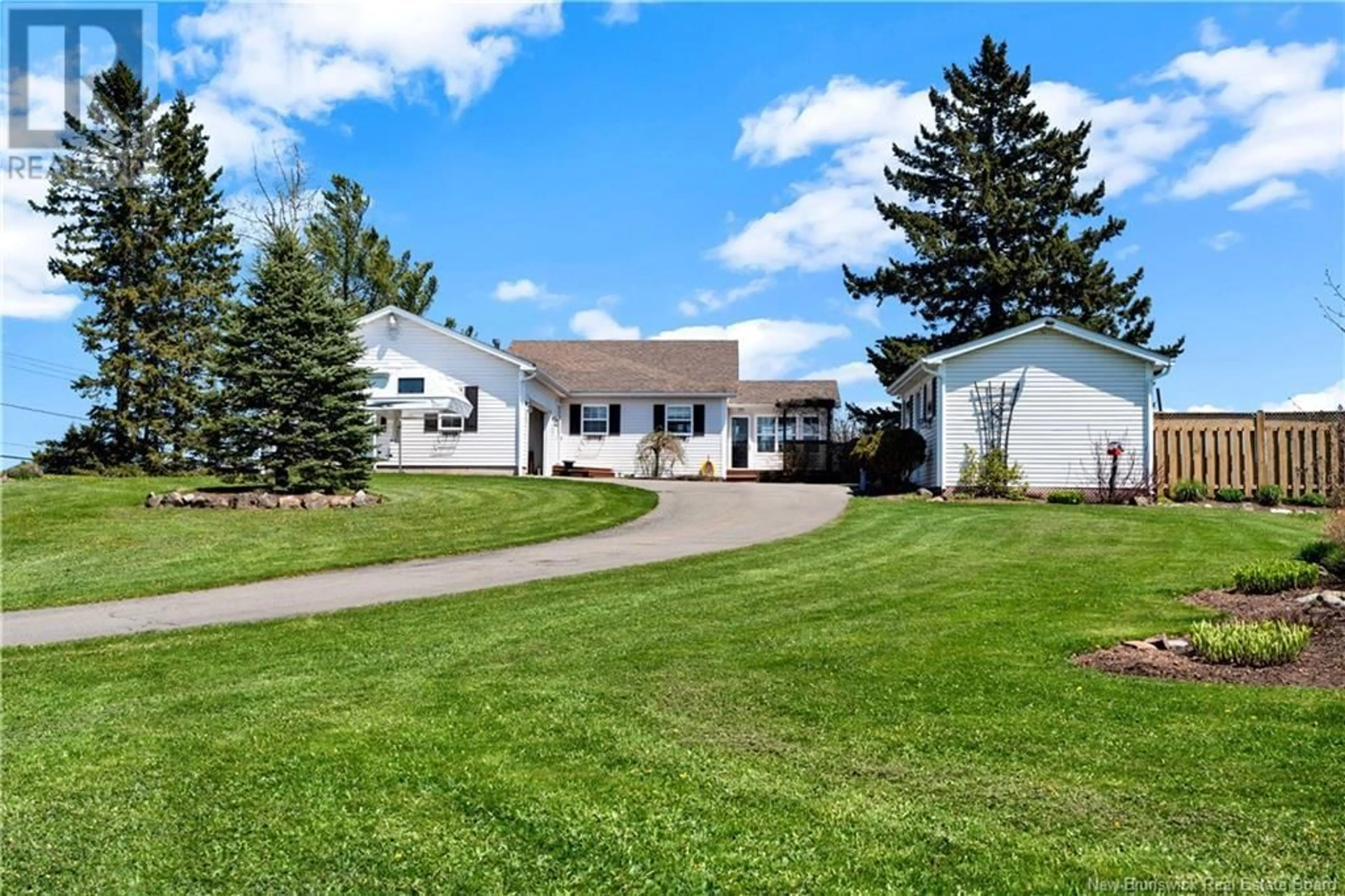 A pic from outside/outdoor area/front of a property/back of a property/a pic from drone, unknown for 251 PRE D'EN HAUT STREET, Memramcook New Brunswick E4K1K4