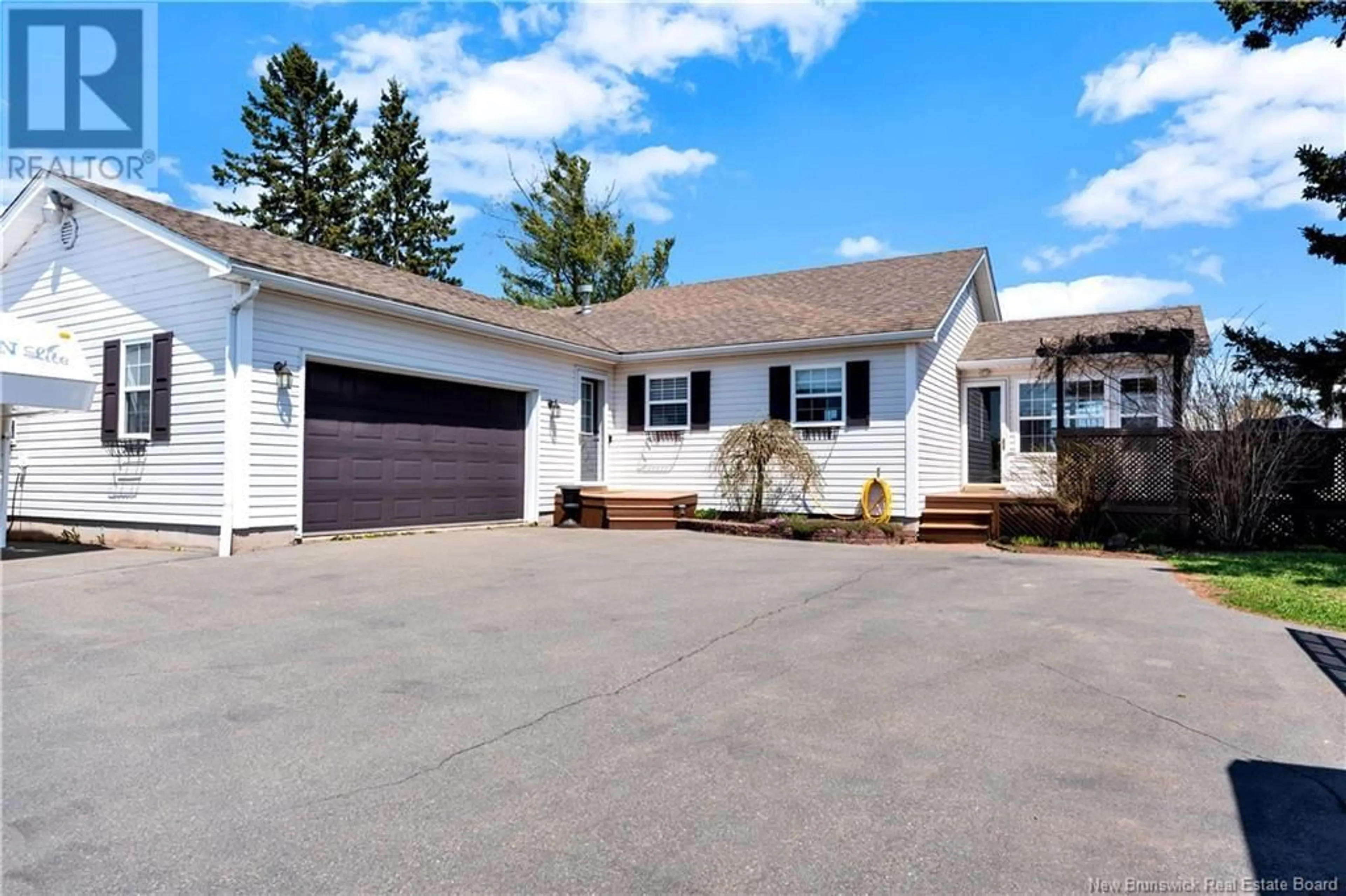 Home with vinyl exterior material, street for 251 PRE D'EN HAUT STREET, Memramcook New Brunswick E4K1K4