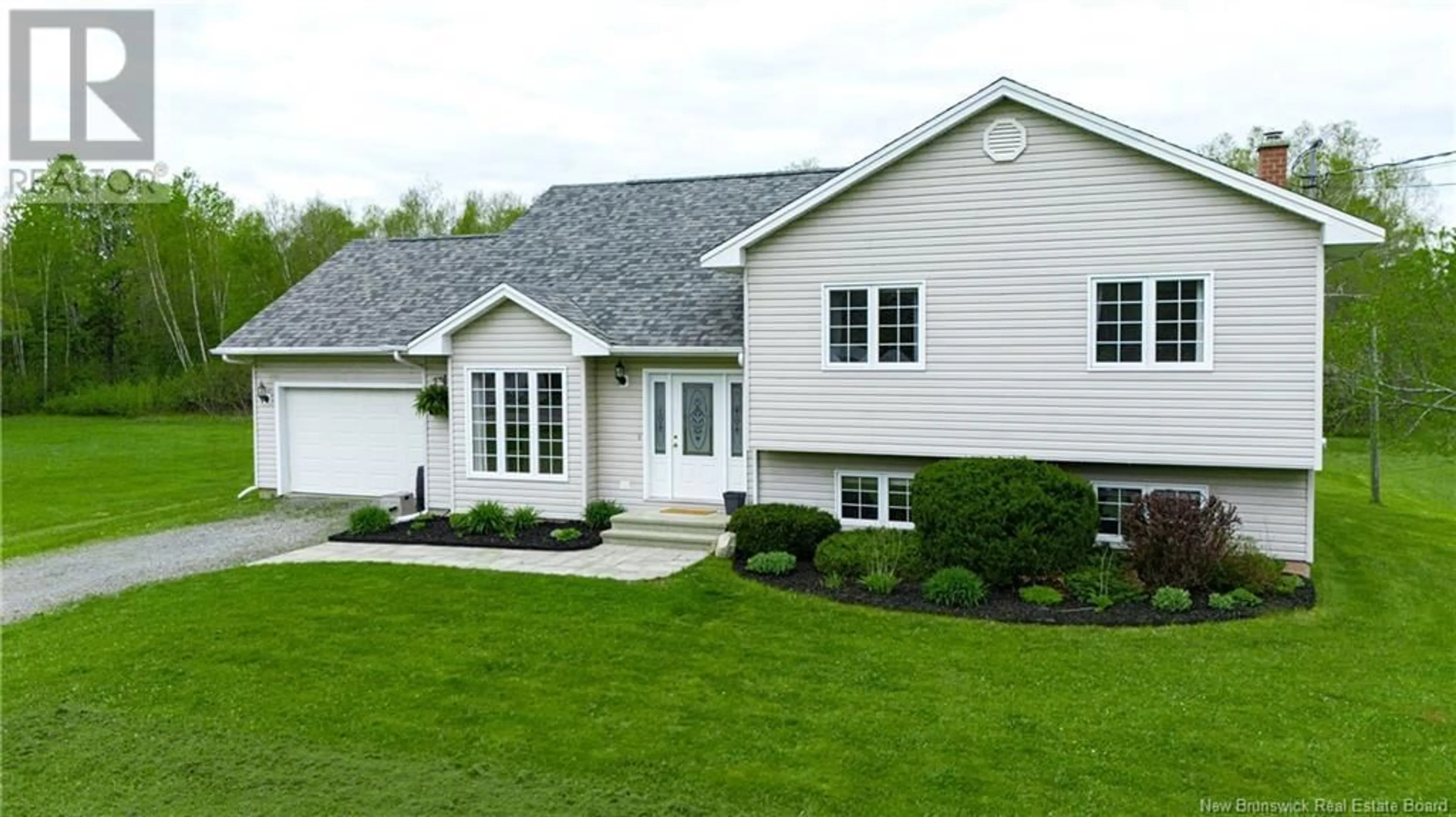 Home with vinyl exterior material, street for 71 PORTOBELLO DRIVE, Maugerville New Brunswick E3A8M4