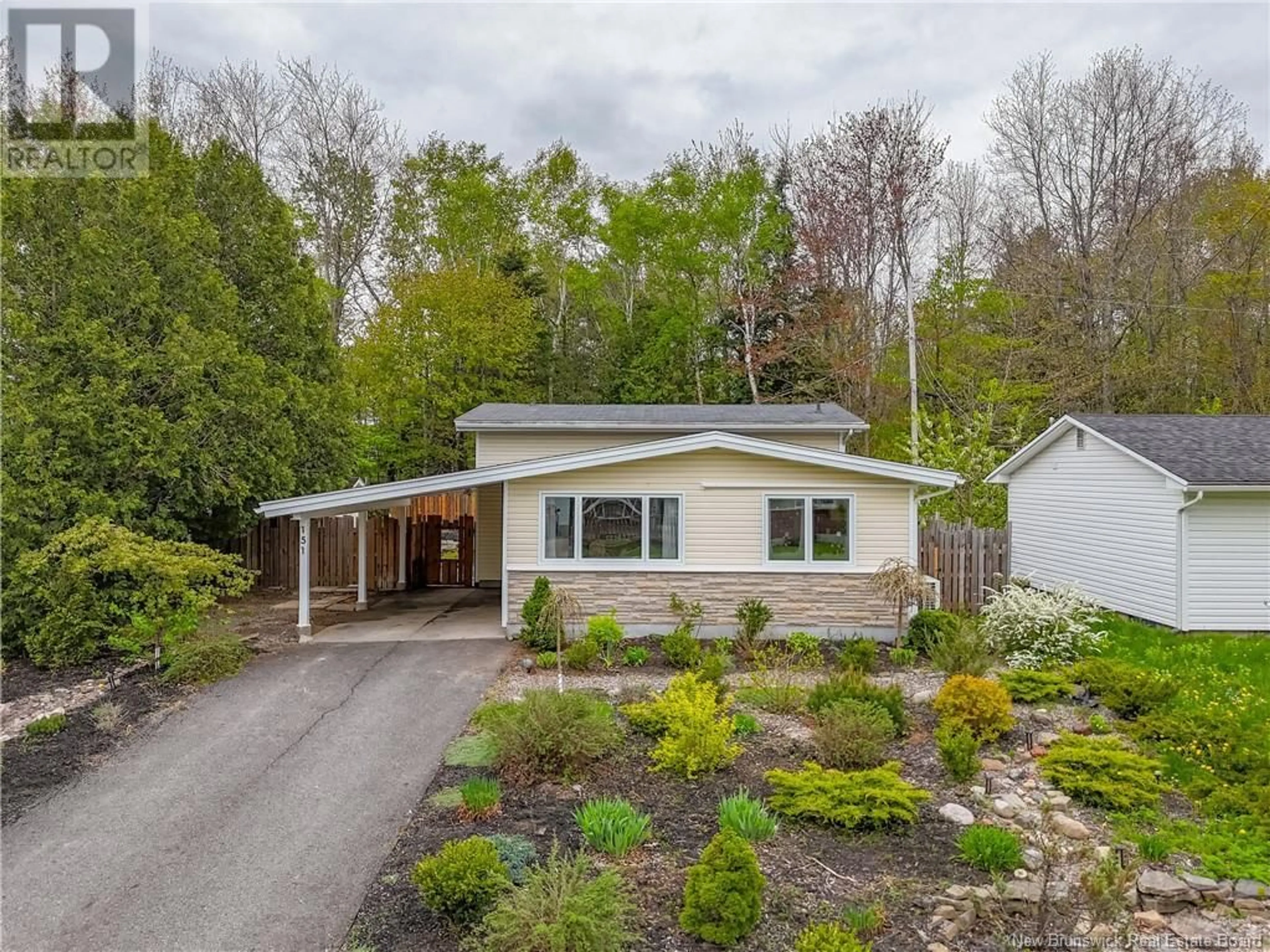 Home with vinyl exterior material, street for 151 BEECHWOOD CRESCENT, Fredericton New Brunswick E3B2S9