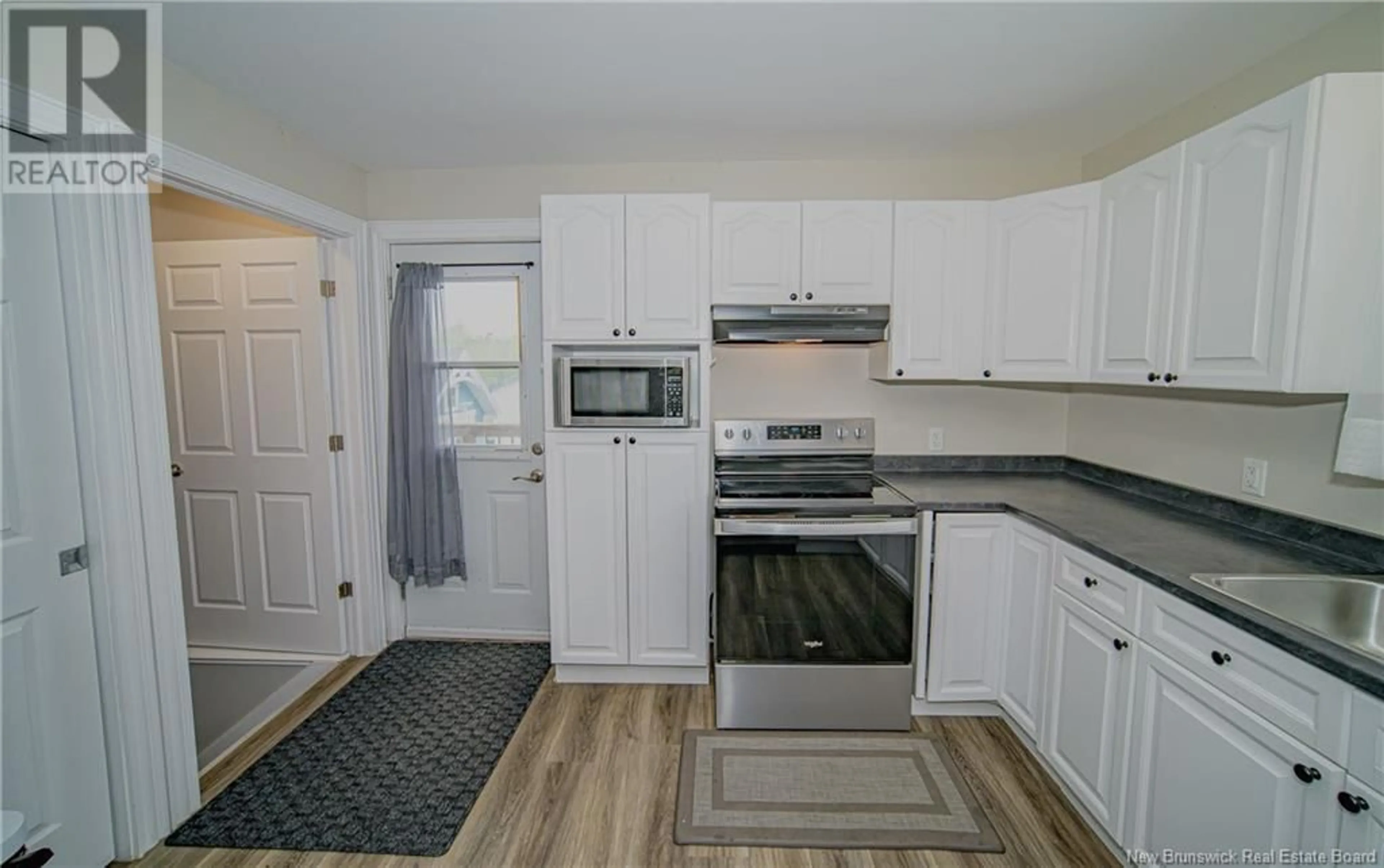 Standard kitchen, unknown for 20 102 ROUTE ROUTE, Burton New Brunswick E2V2Y7