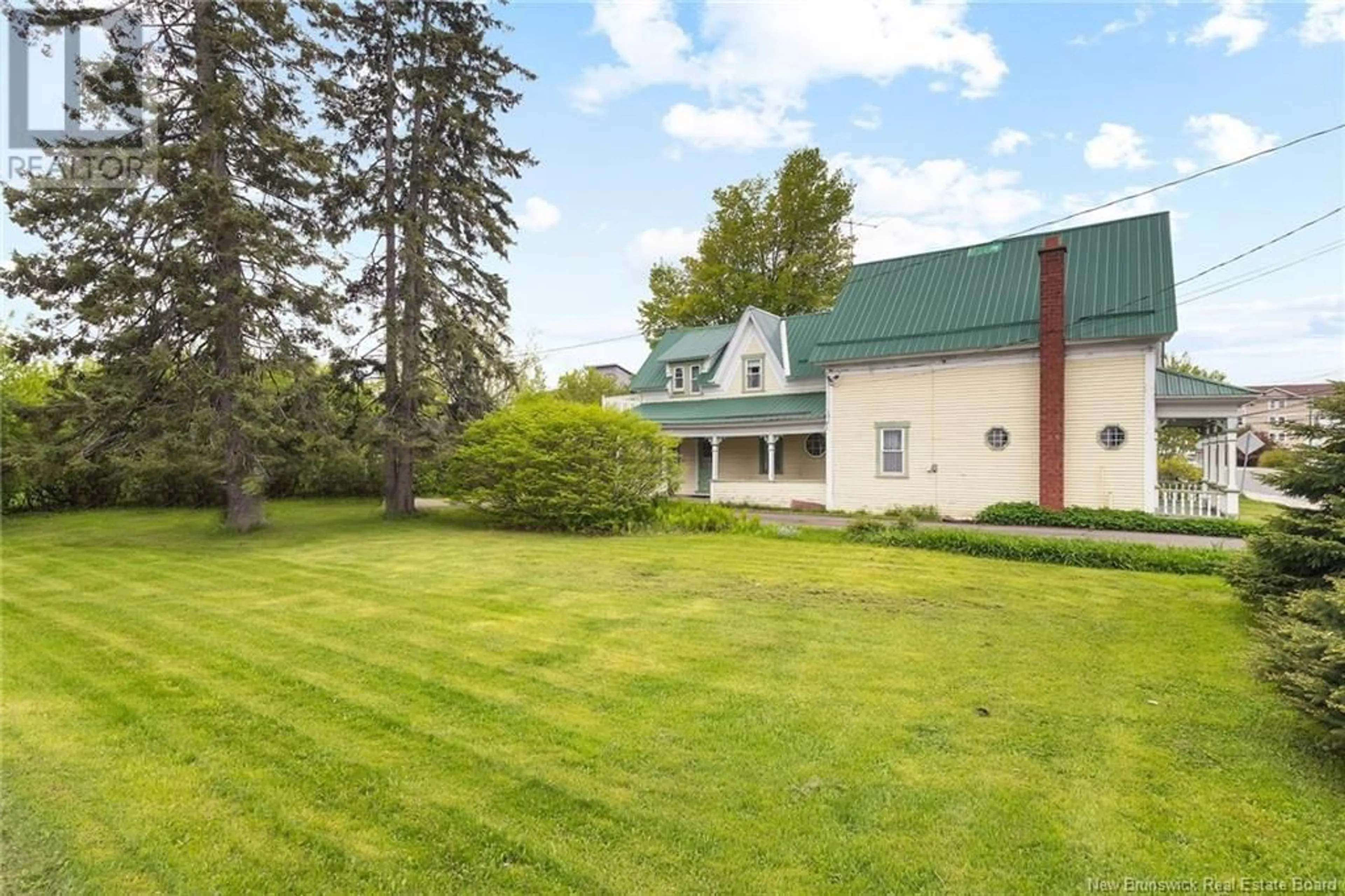 A pic from outside/outdoor area/front of a property/back of a property/a pic from drone, mountain view for 310 UNION STREET, Fredericton New Brunswick E3A3L9