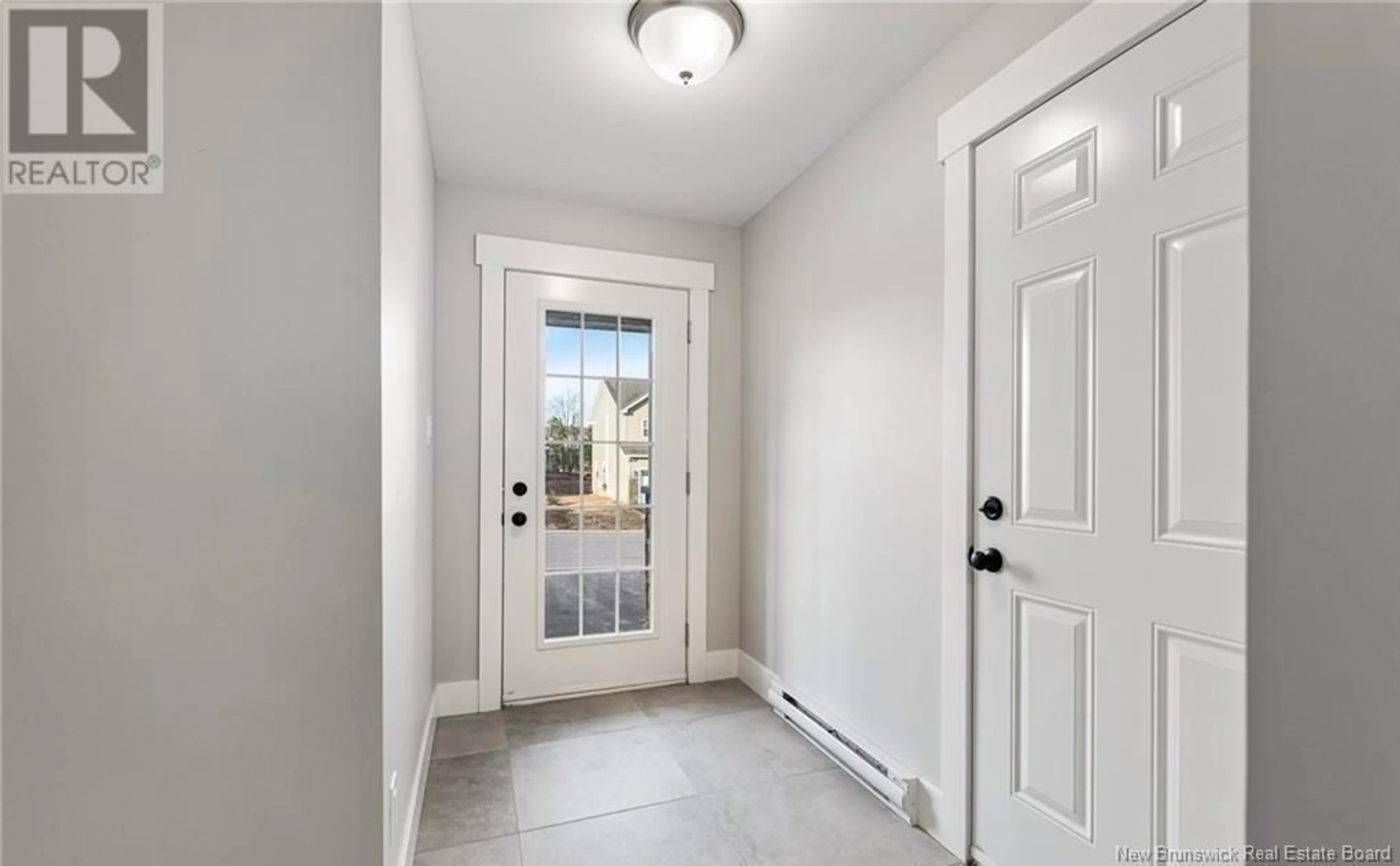 Indoor entryway for 52 ROCHEFORT, Dieppe New Brunswick E1A6S4