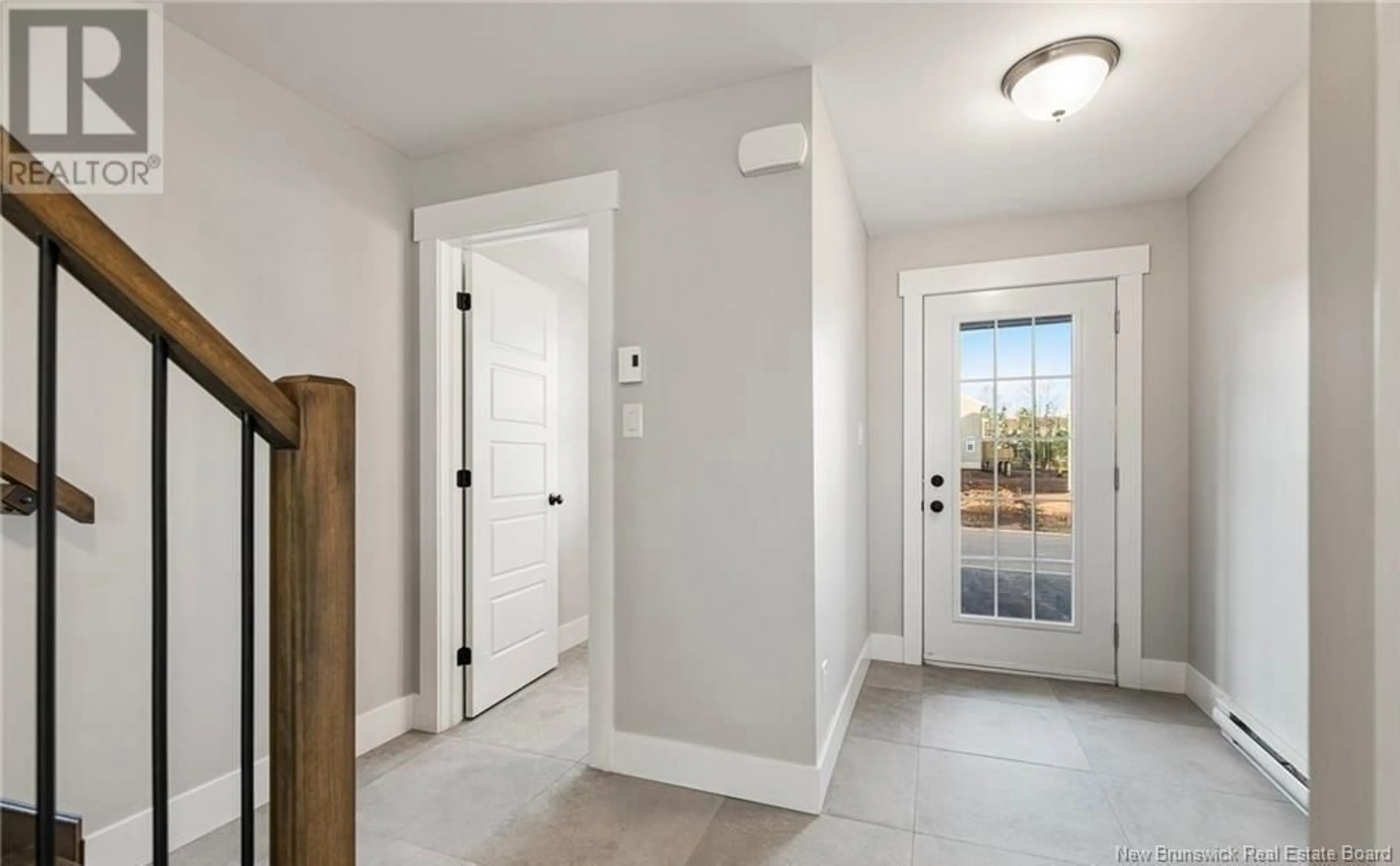 Indoor entryway for 52 ROCHEFORT, Dieppe New Brunswick E1A6S4