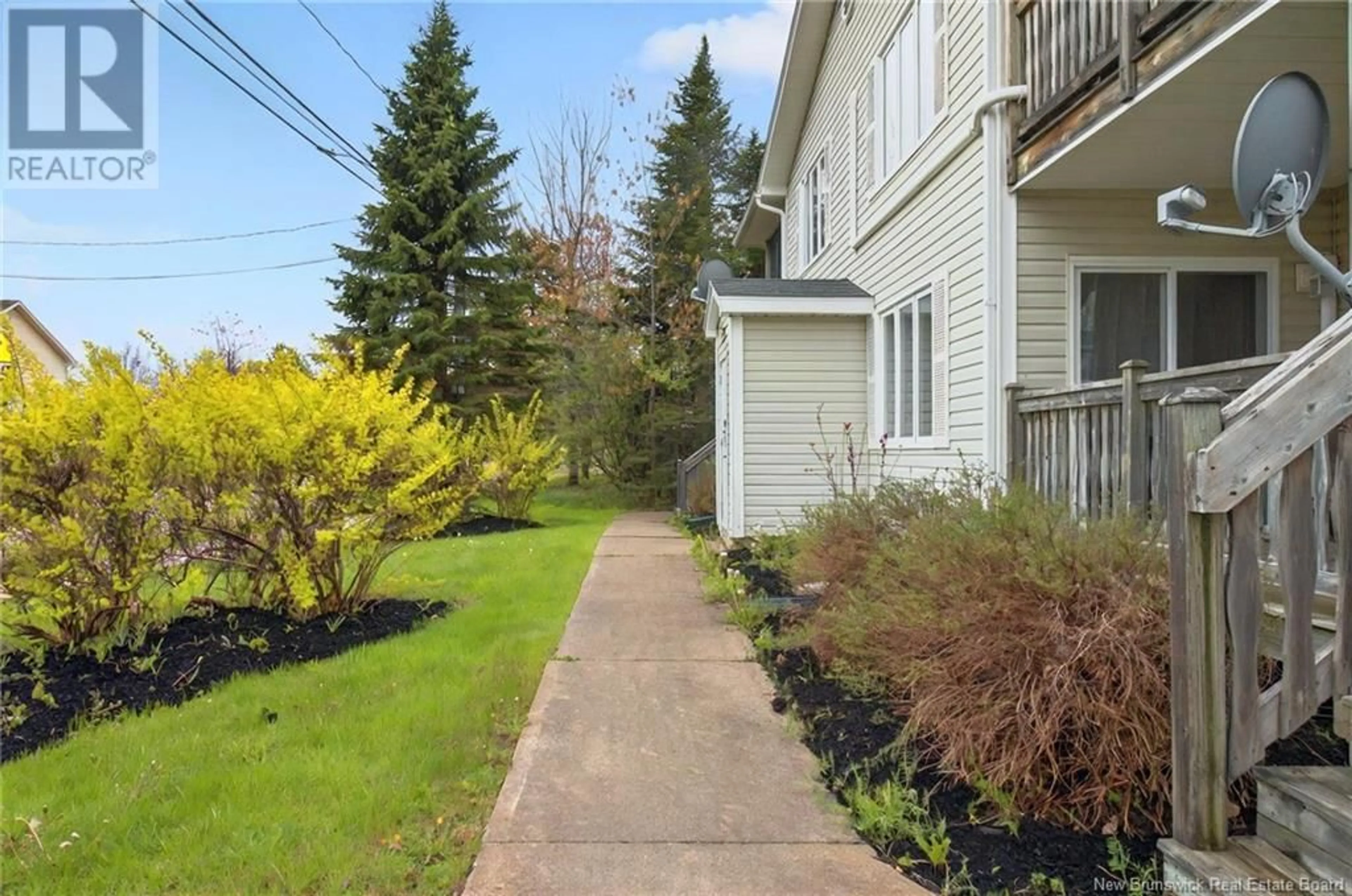 Patio, street for 2 - 20 DAMIEN, Dieppe New Brunswick E1A7S9