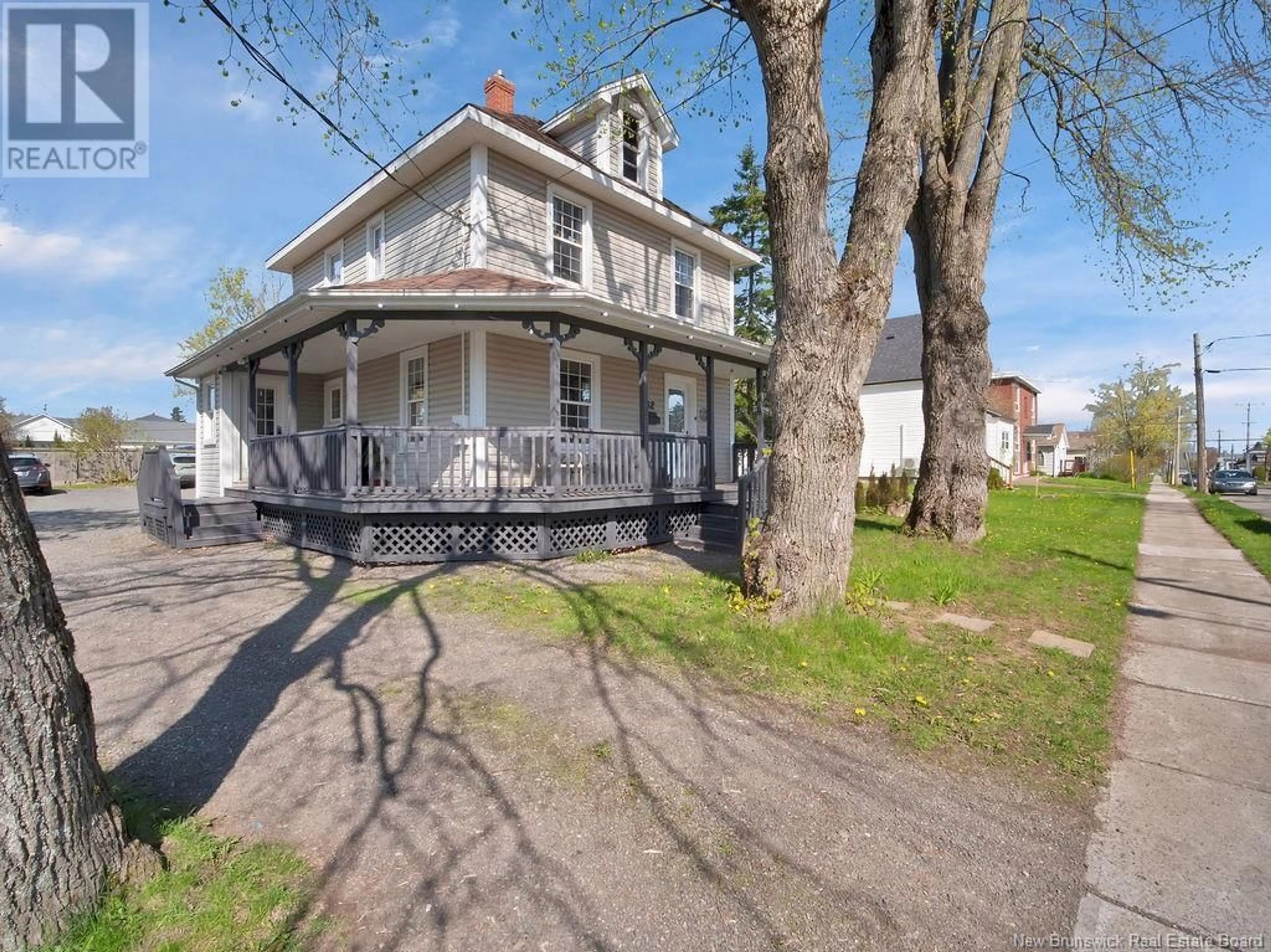A pic from outside/outdoor area/front of a property/back of a property/a pic from drone, street for 52 MCSWEENEY AVENUE, Moncton New Brunswick E1C7C7