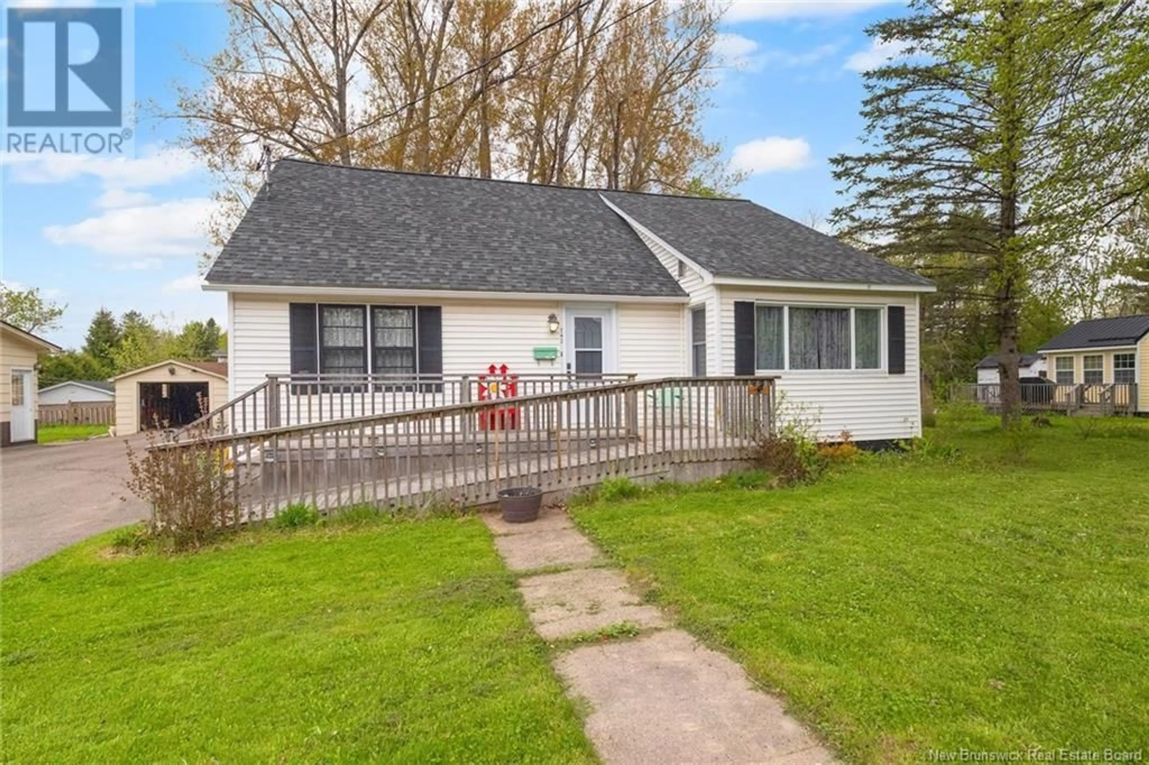 Home with vinyl exterior material, street for 742 MACLAREN AVENUE, Fredericton New Brunswick E3A3L5