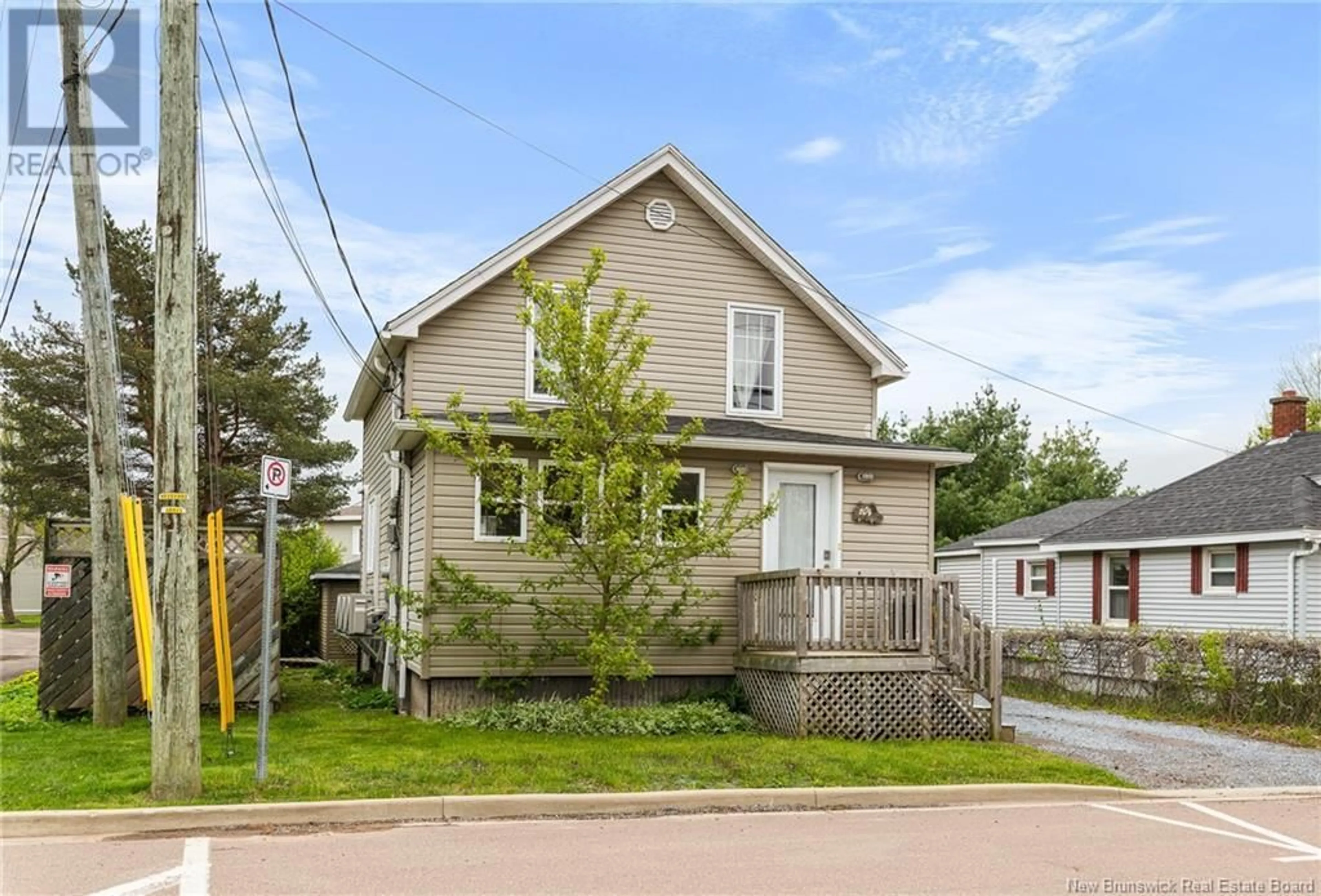 Home with vinyl exterior material, street for 204 VIRGINIA AVENUE, Dieppe New Brunswick E1A1L8
