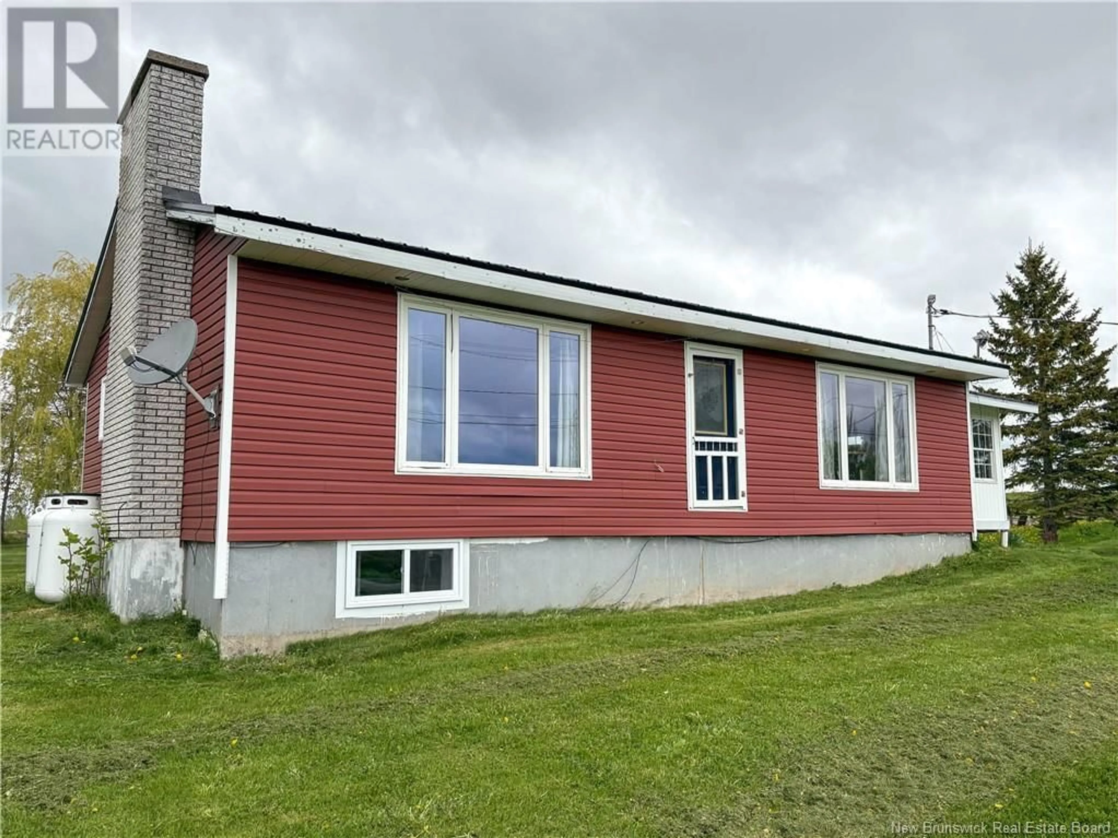 Home with vinyl exterior material, building for 241 OLD HOULTON ROAD, Richmond Settlement New Brunswick E7M4Z3